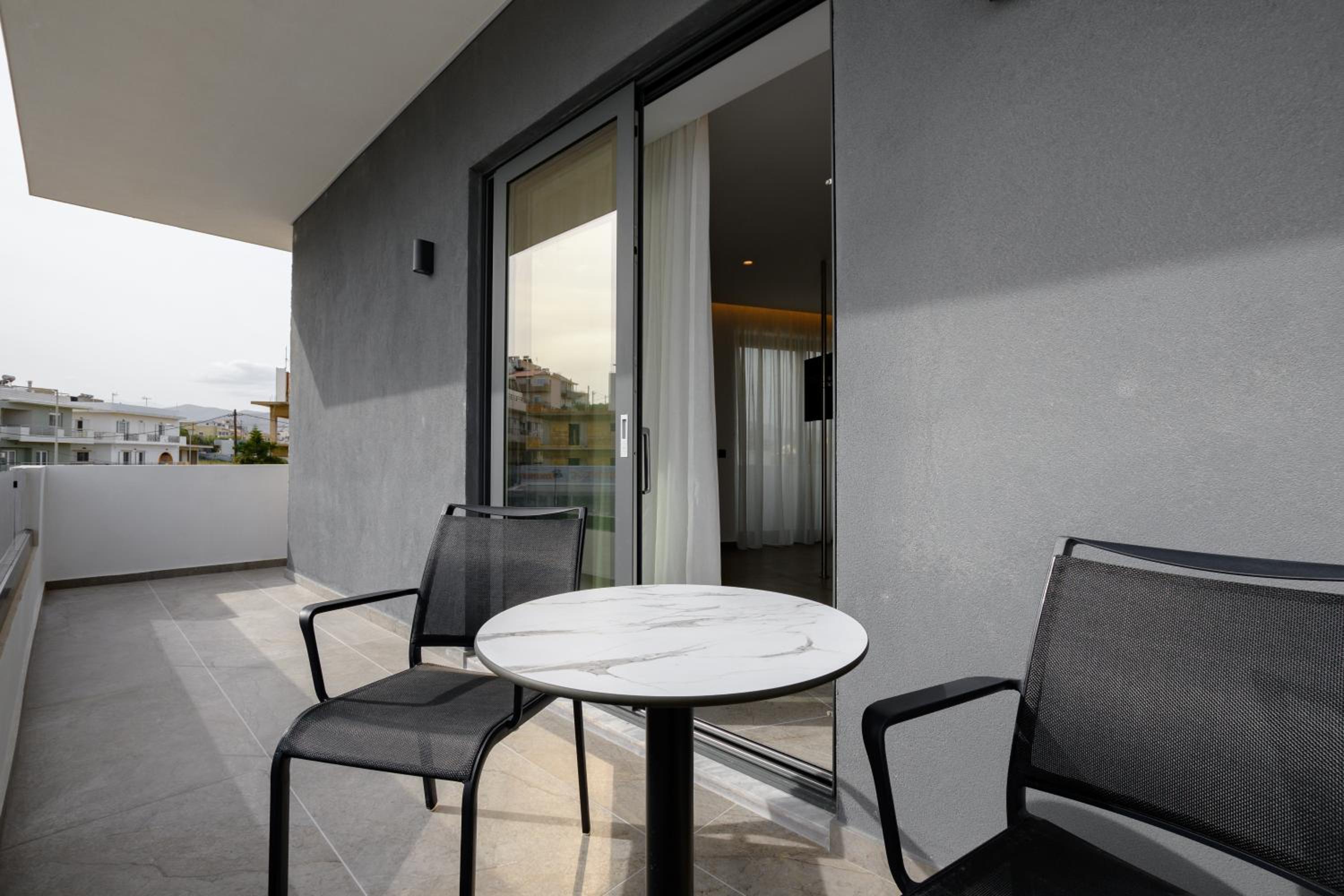 EcoHeaven Suites