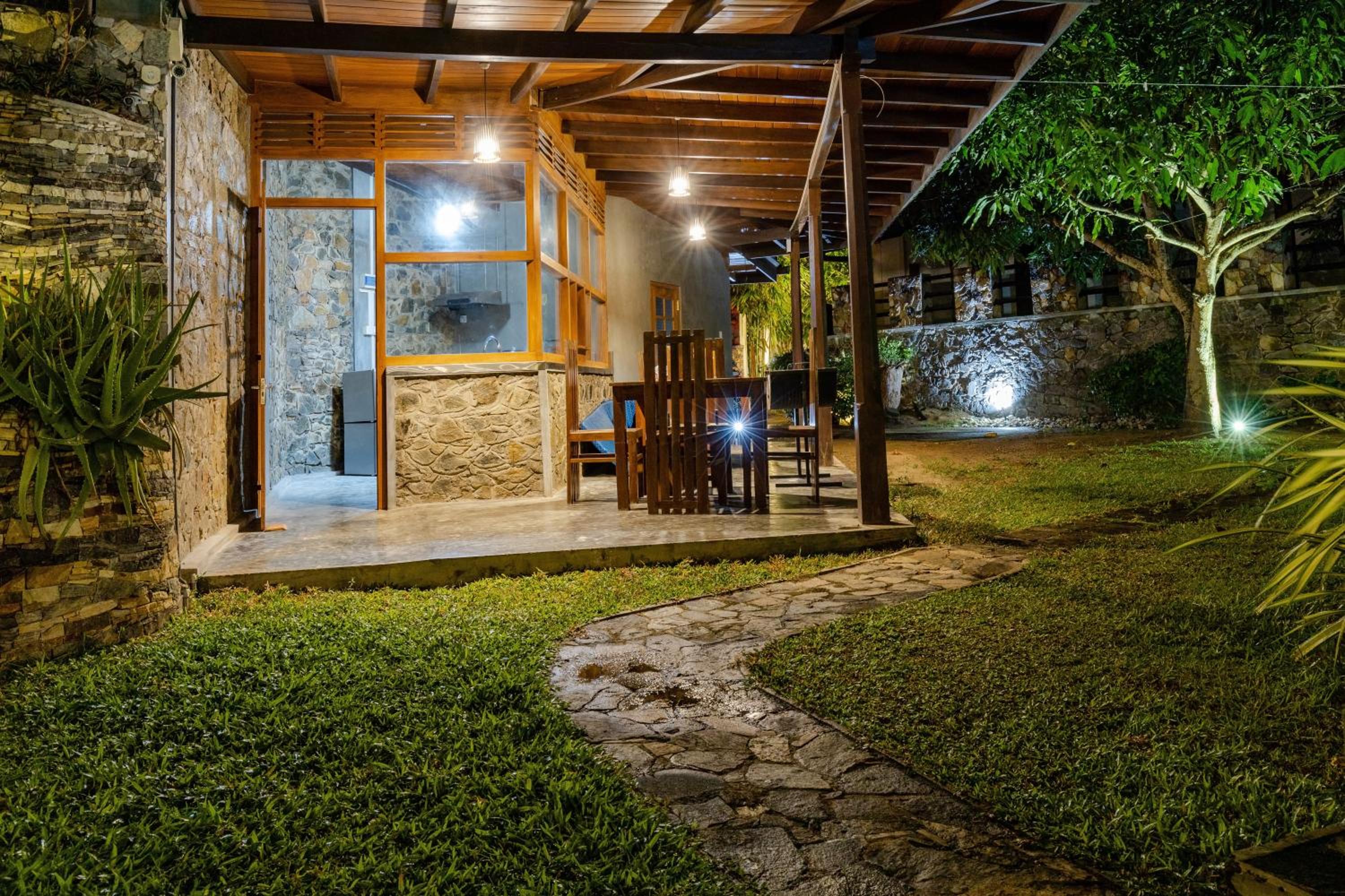 Villa Diyathra
