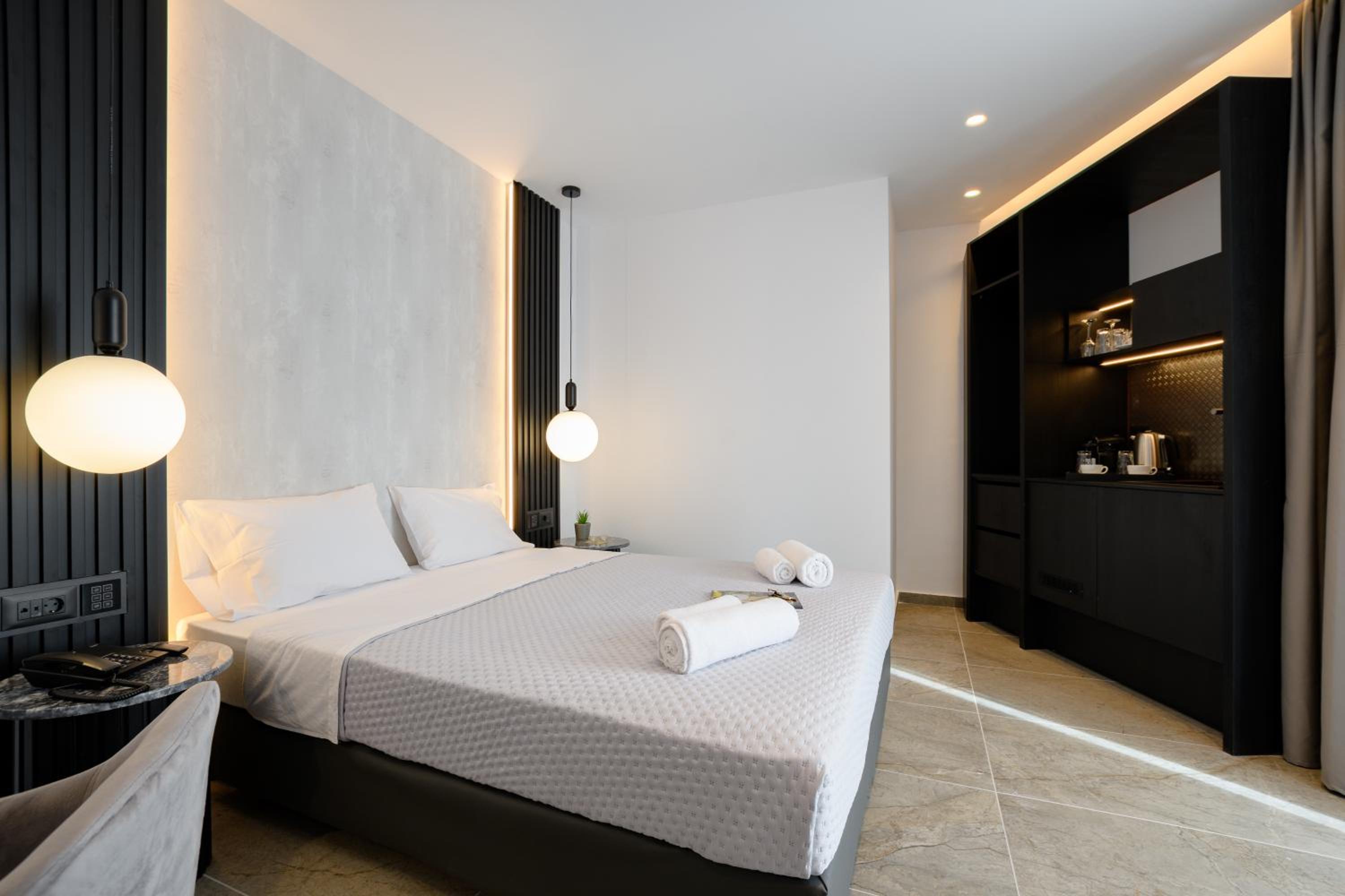 EcoHeaven Suites