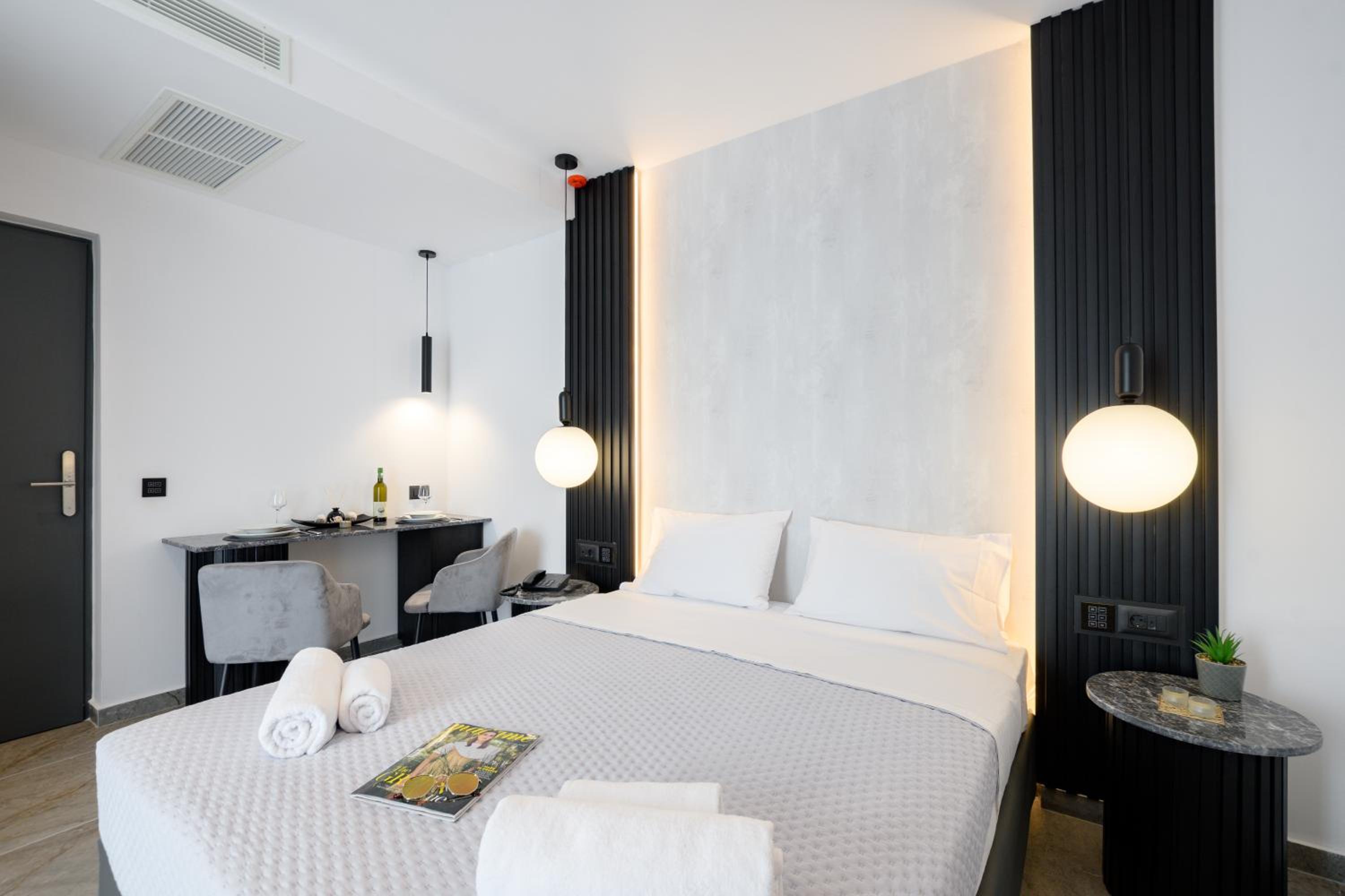 EcoHeaven Suites