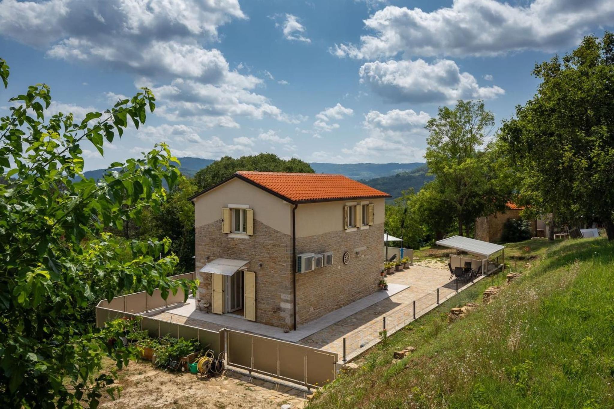Rustic villa Casa Mavretici with pool in Motovun view 5