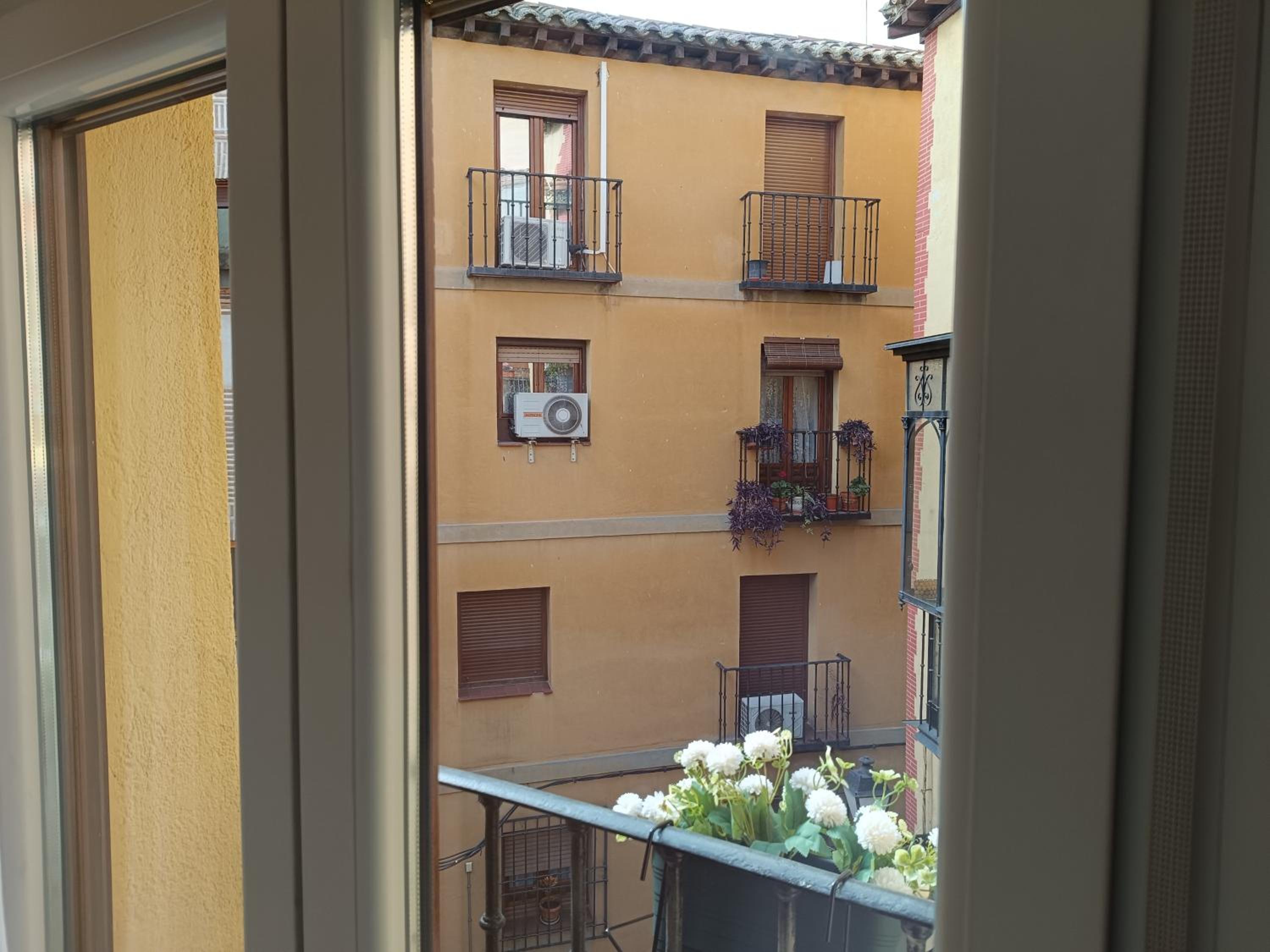 Cristo del Rocio - PARKING GRATIS