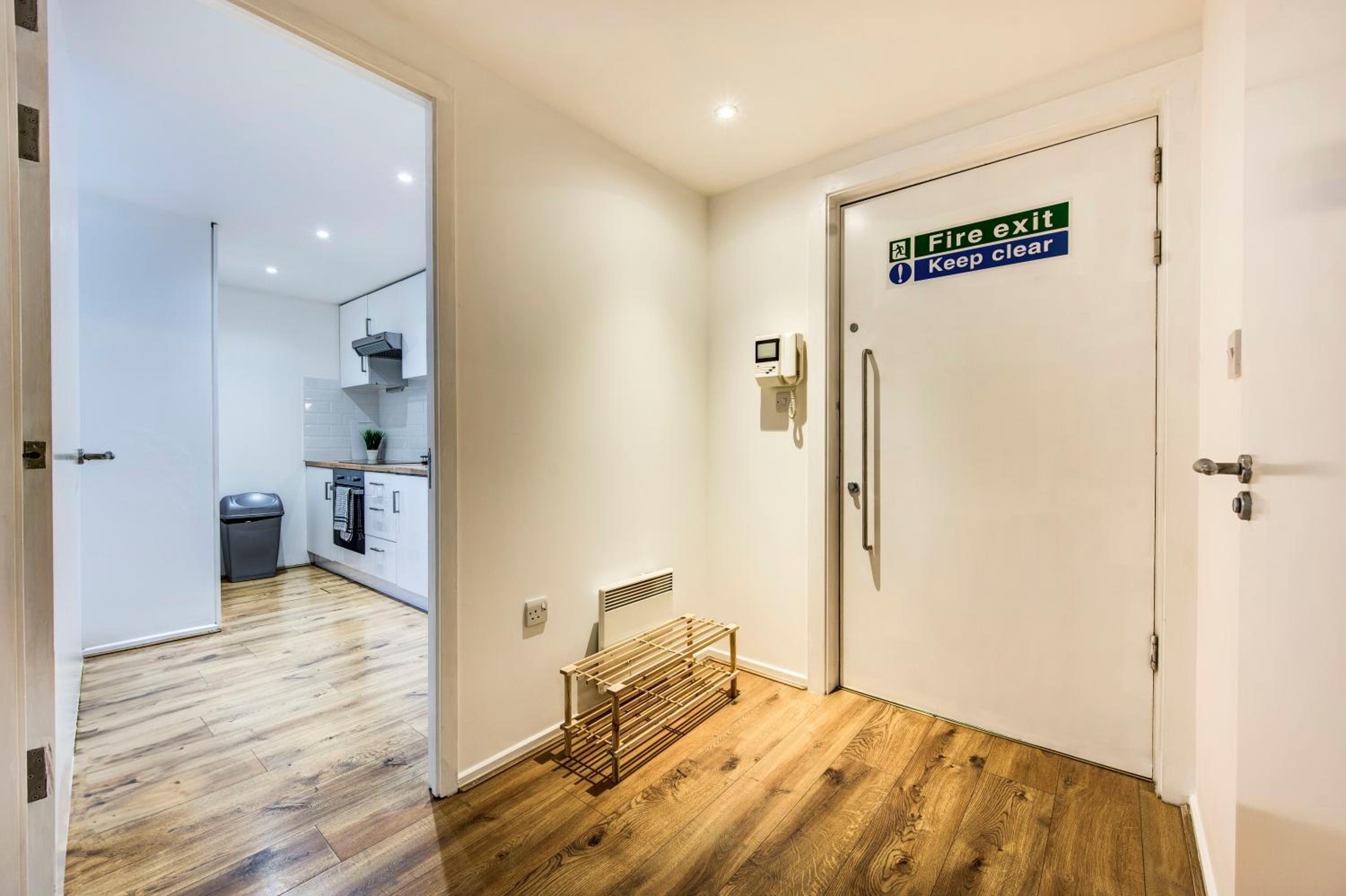 Lovely 2-Bed, sleeps 6, Near Stratford station & Abba Voyage,