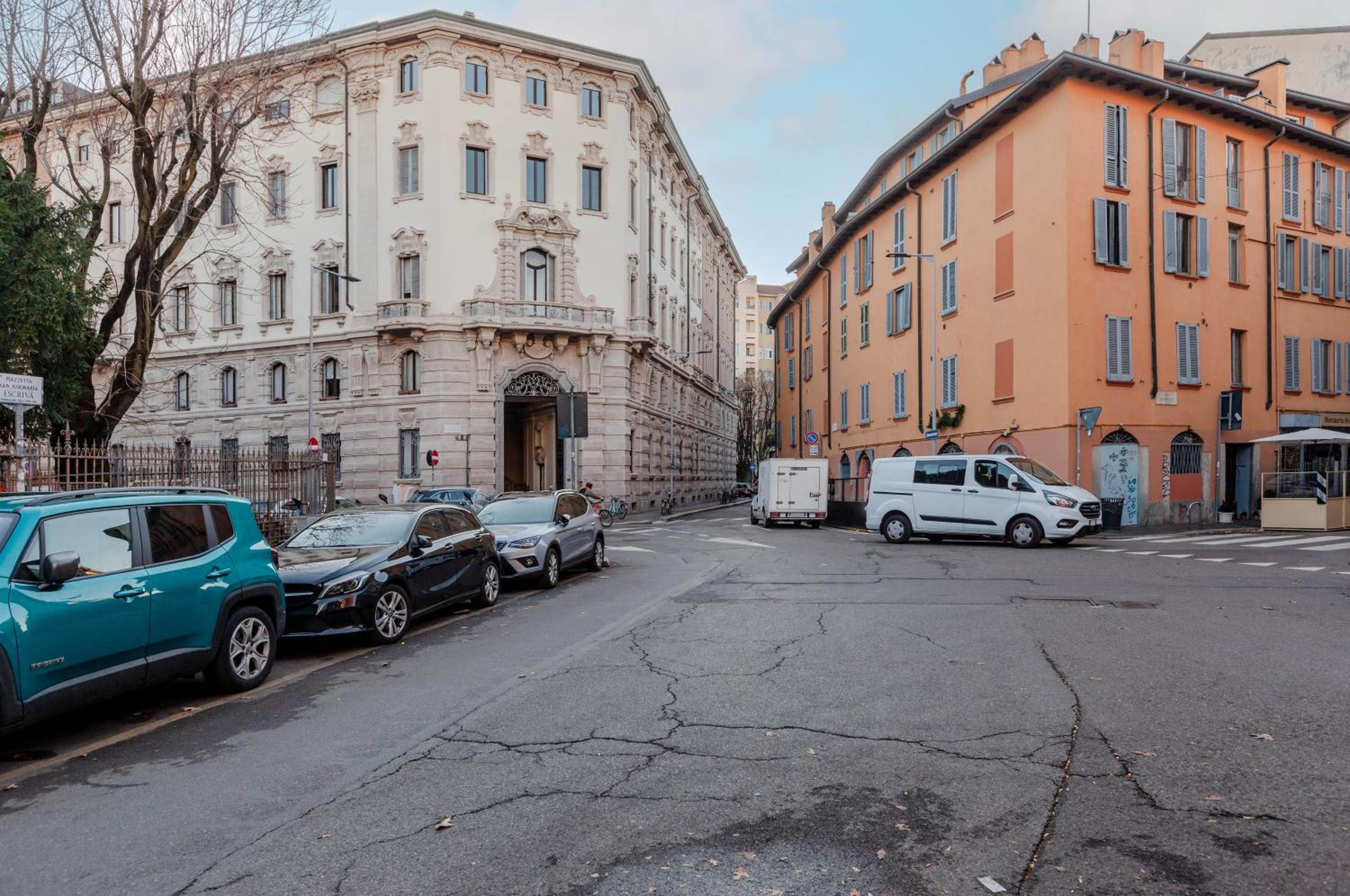 GuestHost - Sant Ambrogio Lovely Flat
