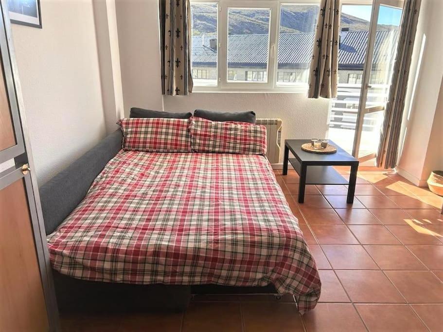 Little Rest Montblanc 6 pax personas wifi garaje Plaza Pradollano