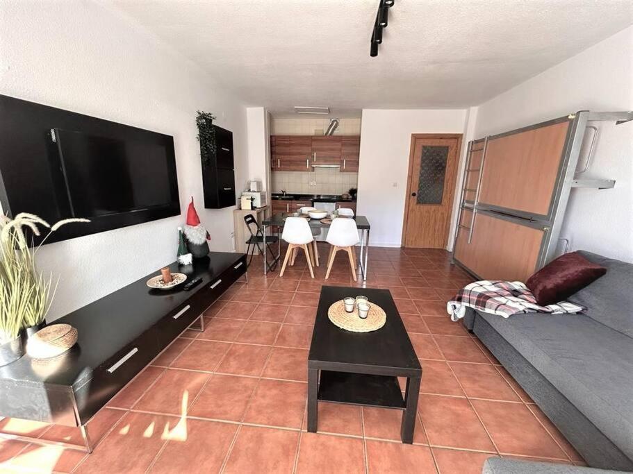 Little Rest Montblanc 6 pax personas wifi garaje Plaza Pradollano