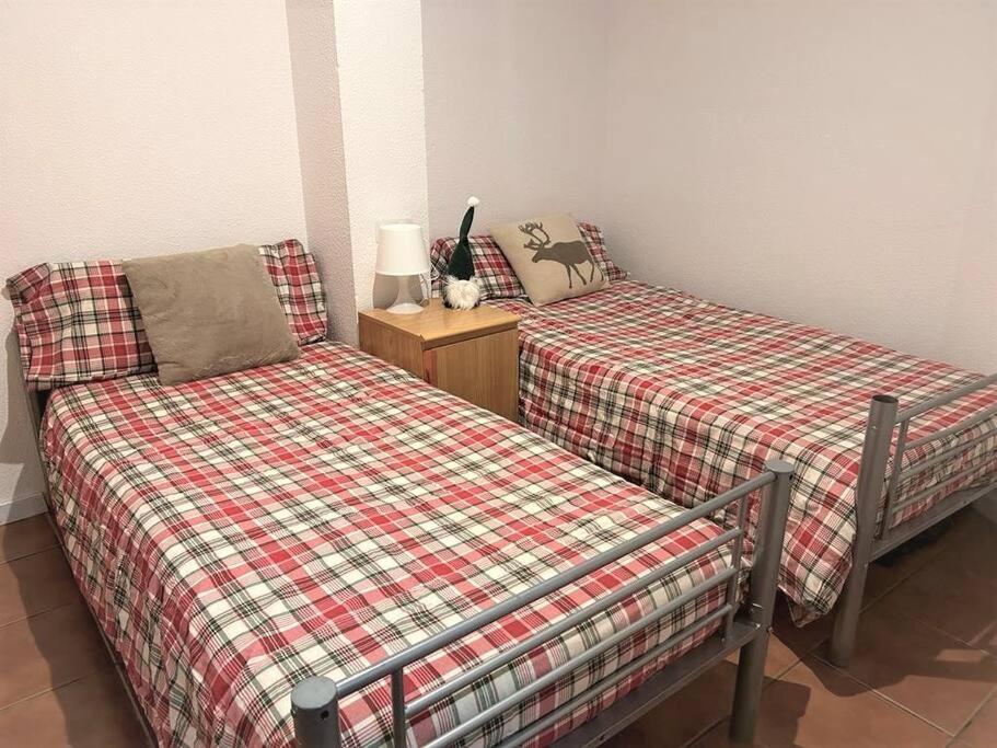 Little Rest Montblanc 6 pax personas wifi garaje Plaza Pradollano