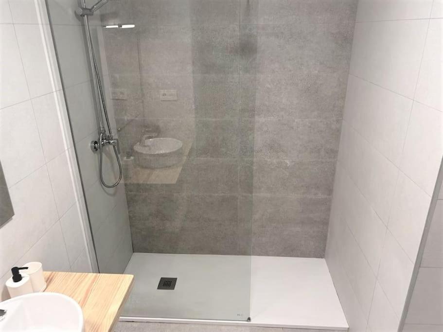 Little Rest Montblanc 6 pax personas wifi garaje Plaza Pradollano