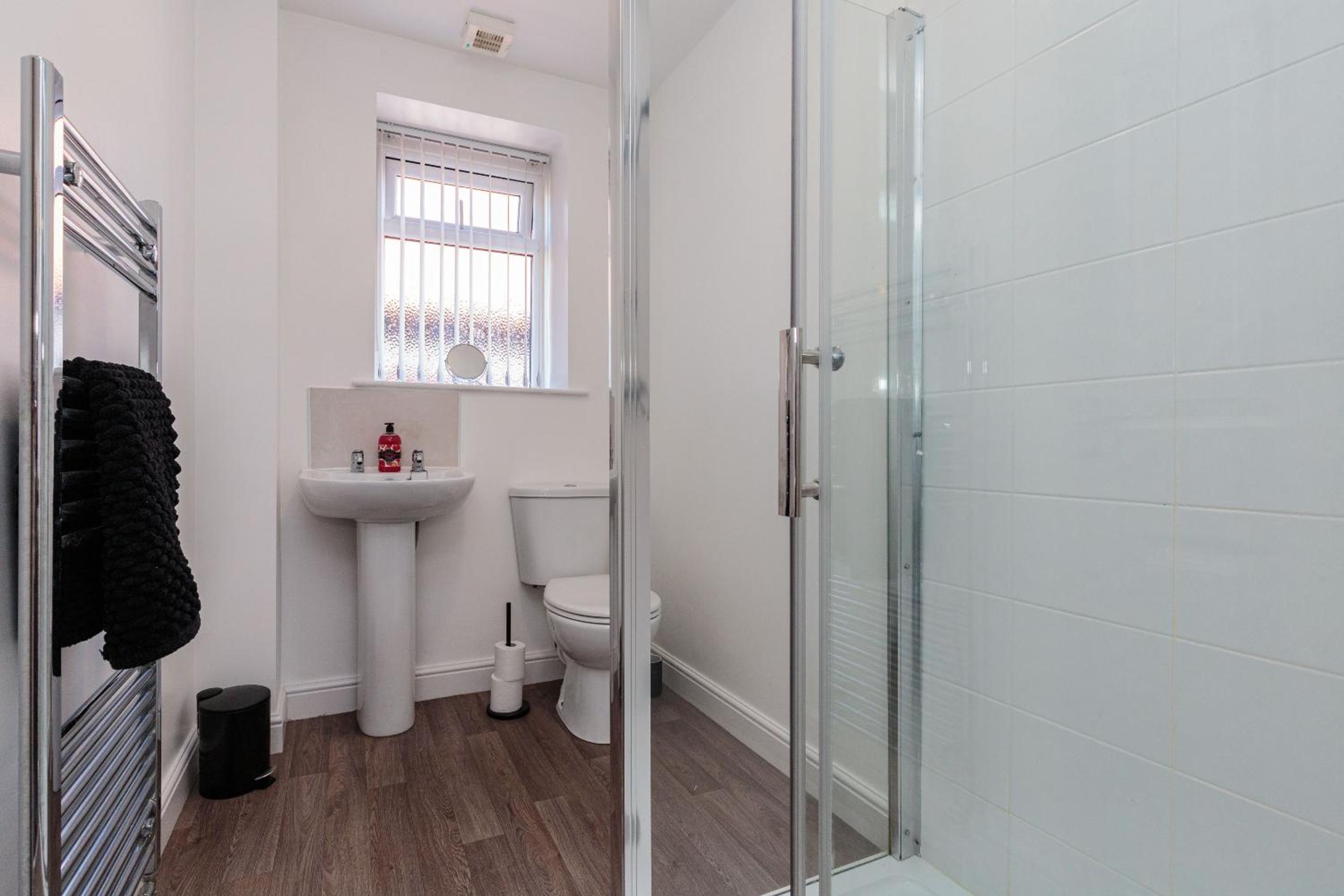 Cherry Property - Cranberry Suite view 2