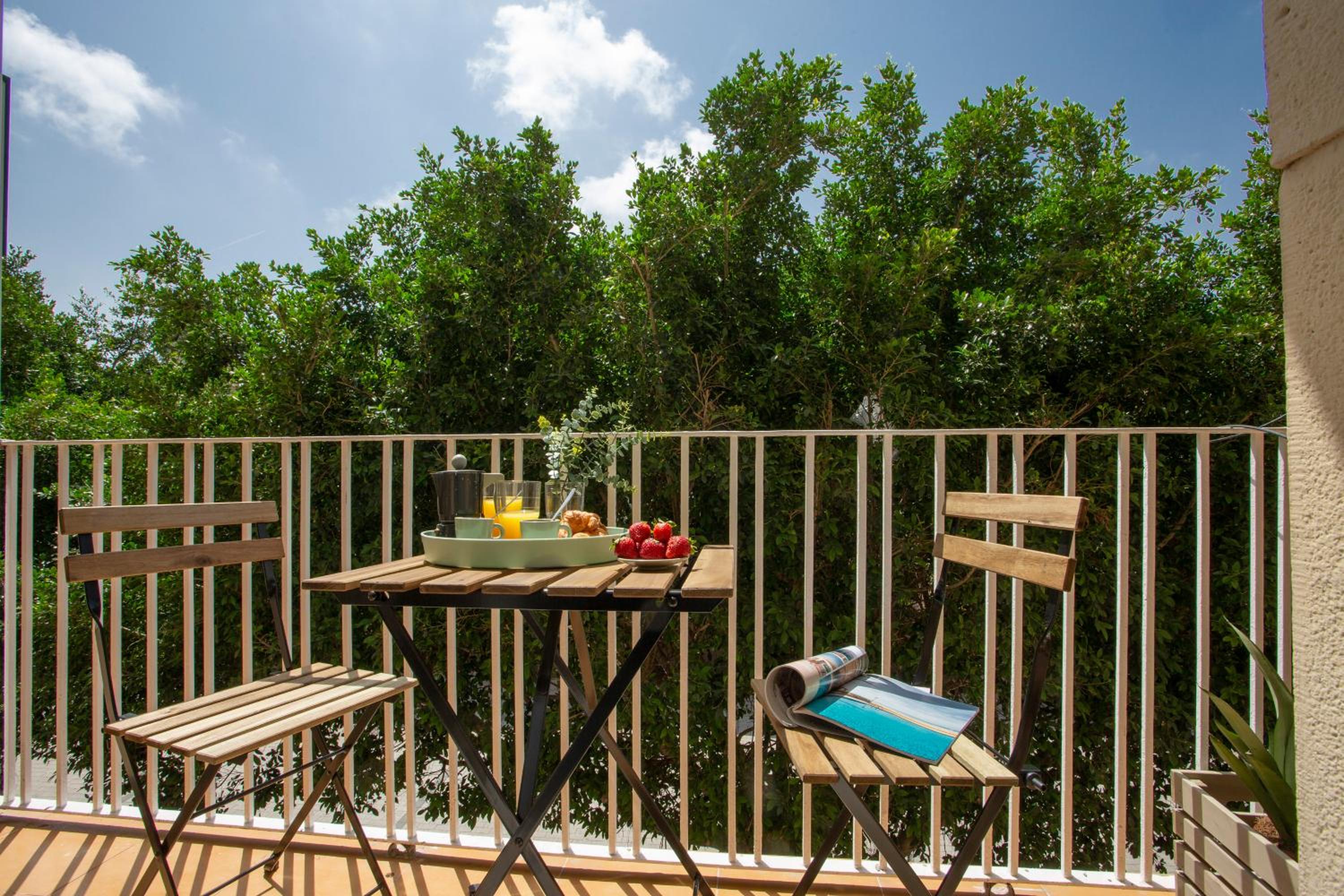 balance & terrace