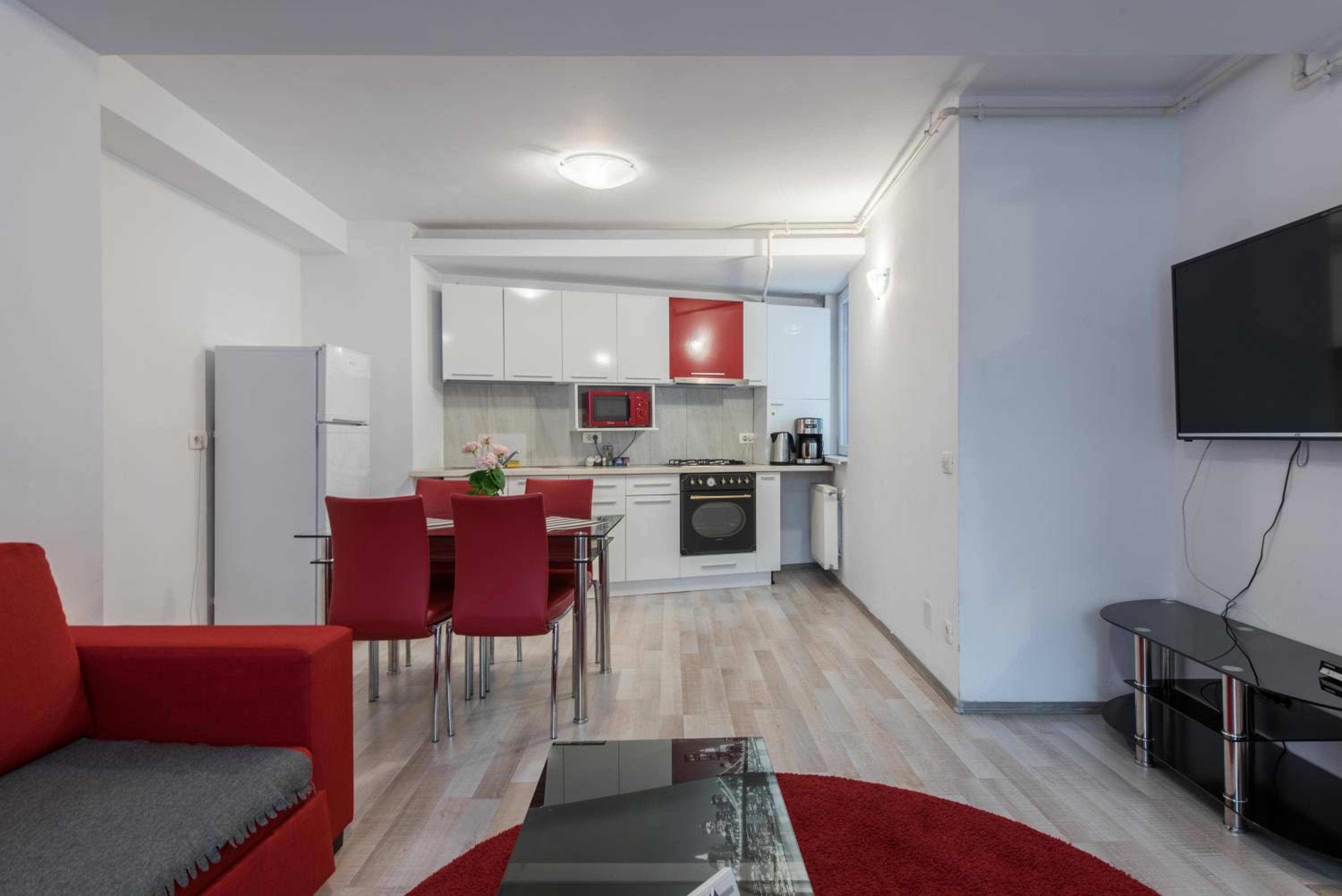 Bucharest Central Apartments - Shabbat Friendly view 4