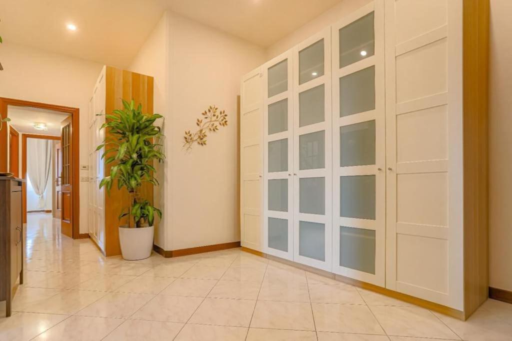 Stella Luxury House