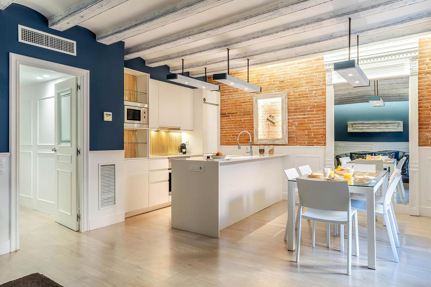Enjoybcn Colon Apartments