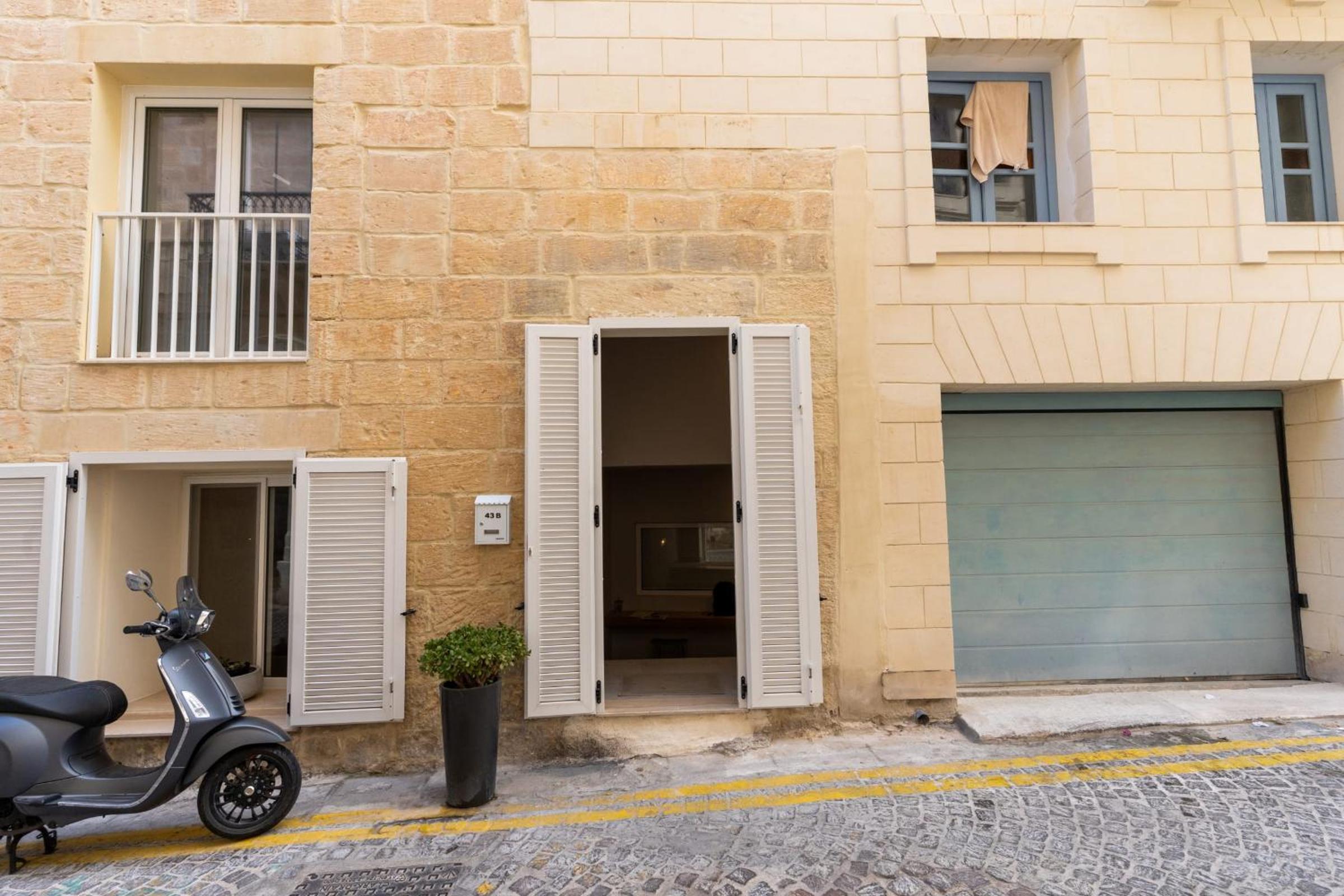 The Loft St Julians-Hosted by Sweetstay photo 2