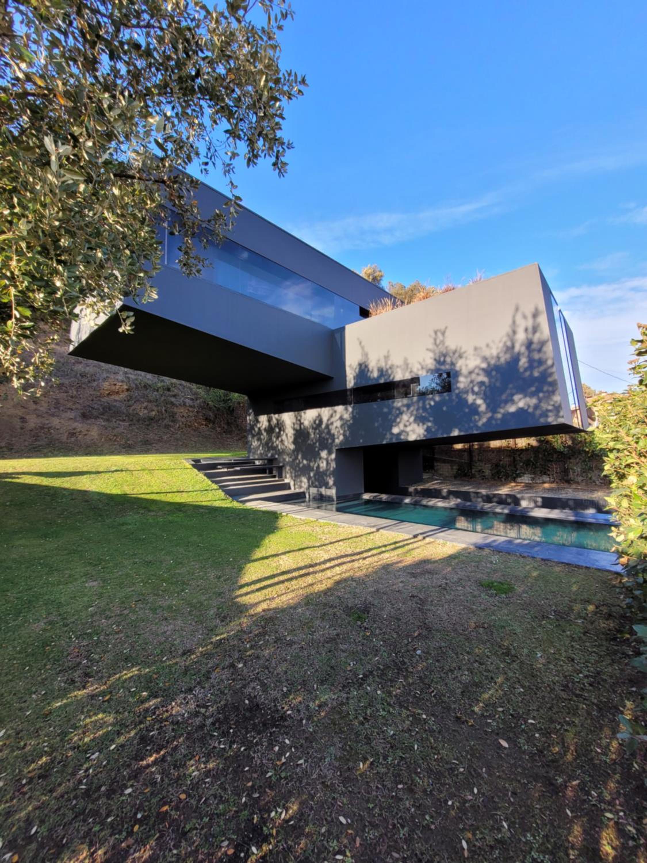 the black line house
