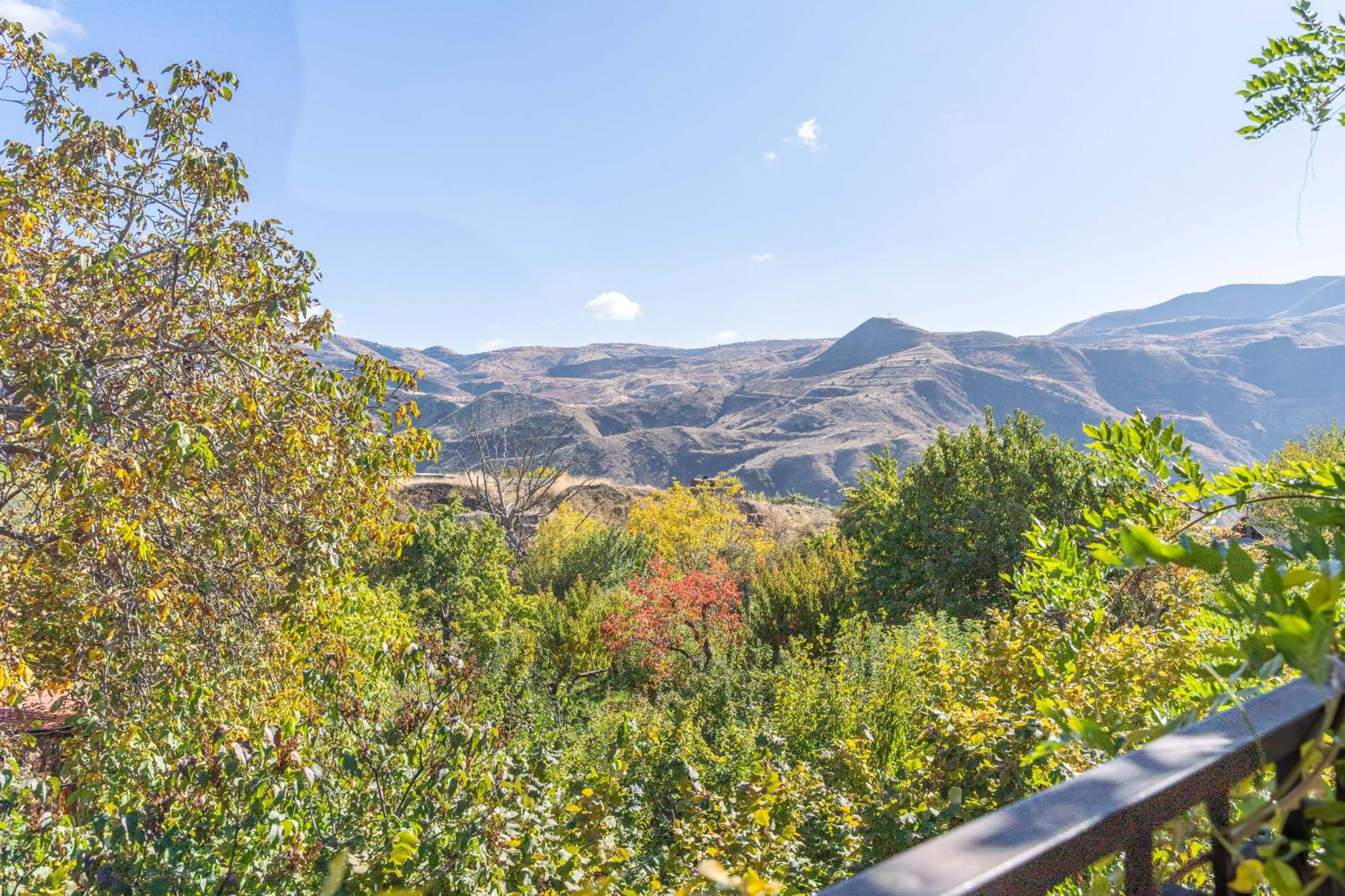 Art Rooms Garni