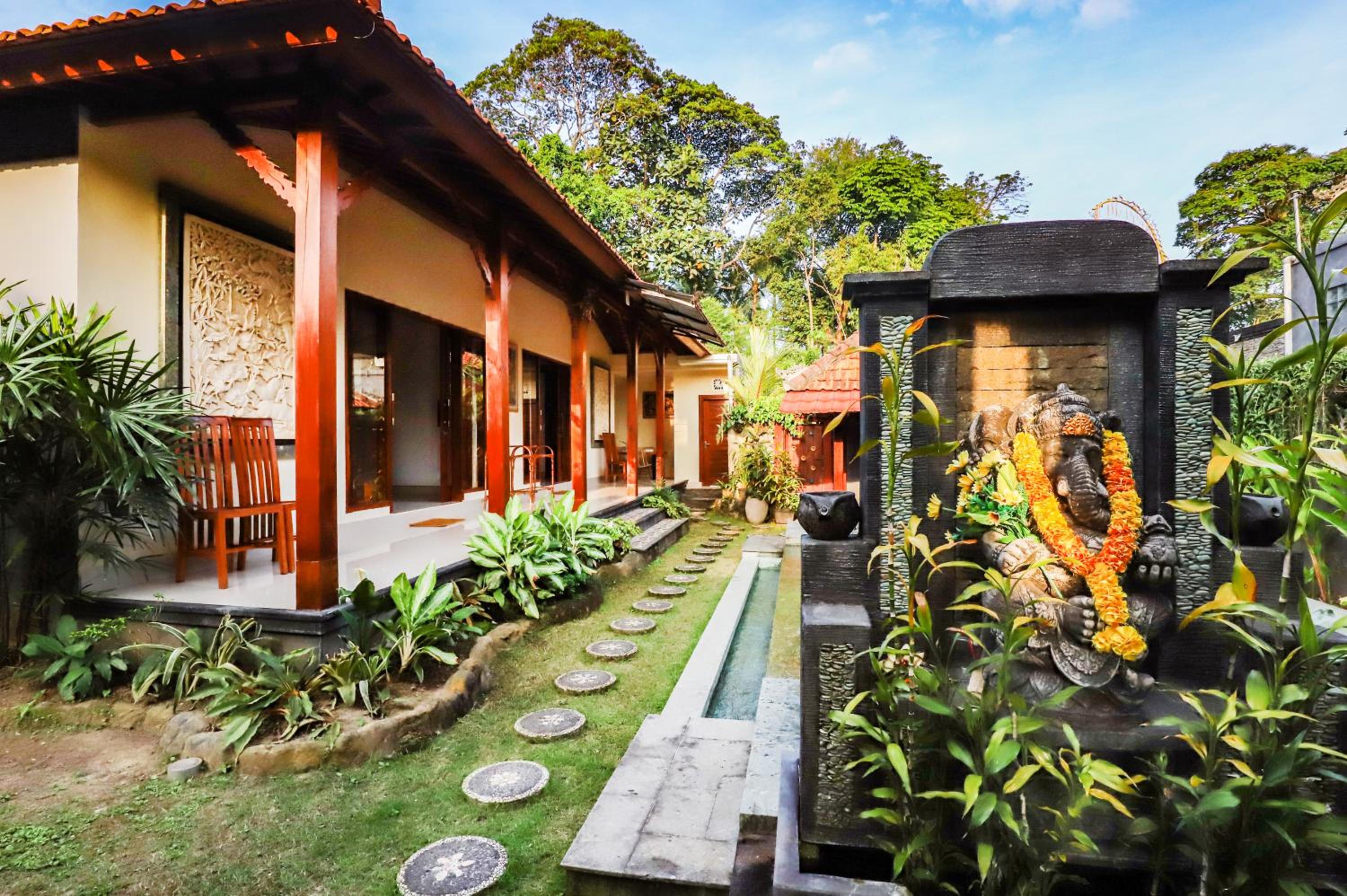 Villa Magic Ubud - 2BDR with Pool 5 min Ubud Center view 4