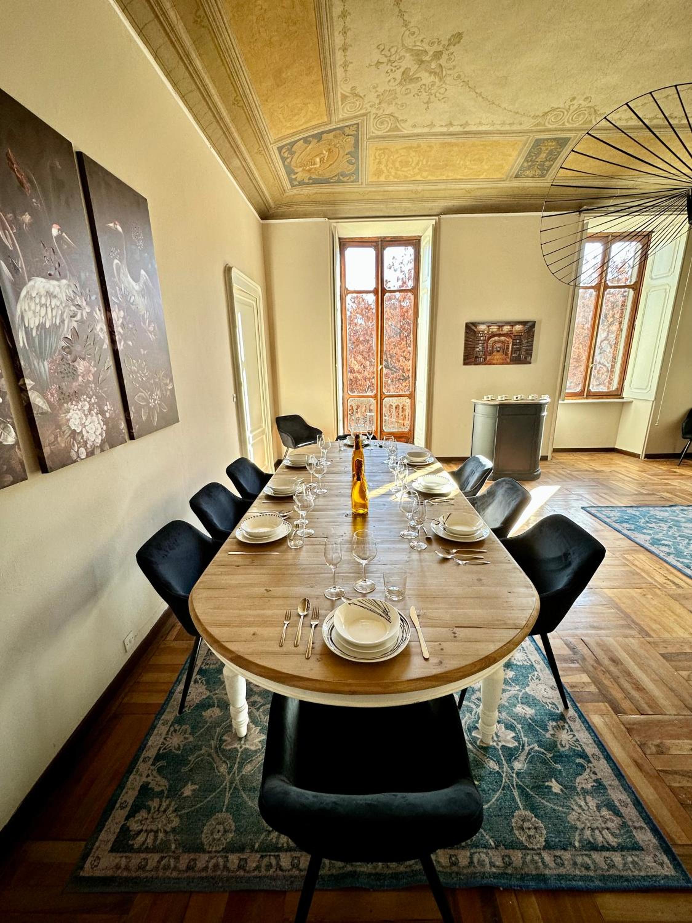 dining