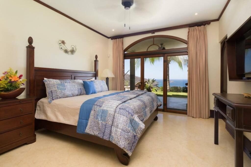 Casa Cinco Sinsontes 6BR Luxury Villa w View
