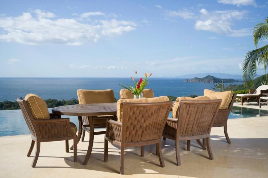 Casa Cinco Sinsontes 6BR Luxury Villa w View