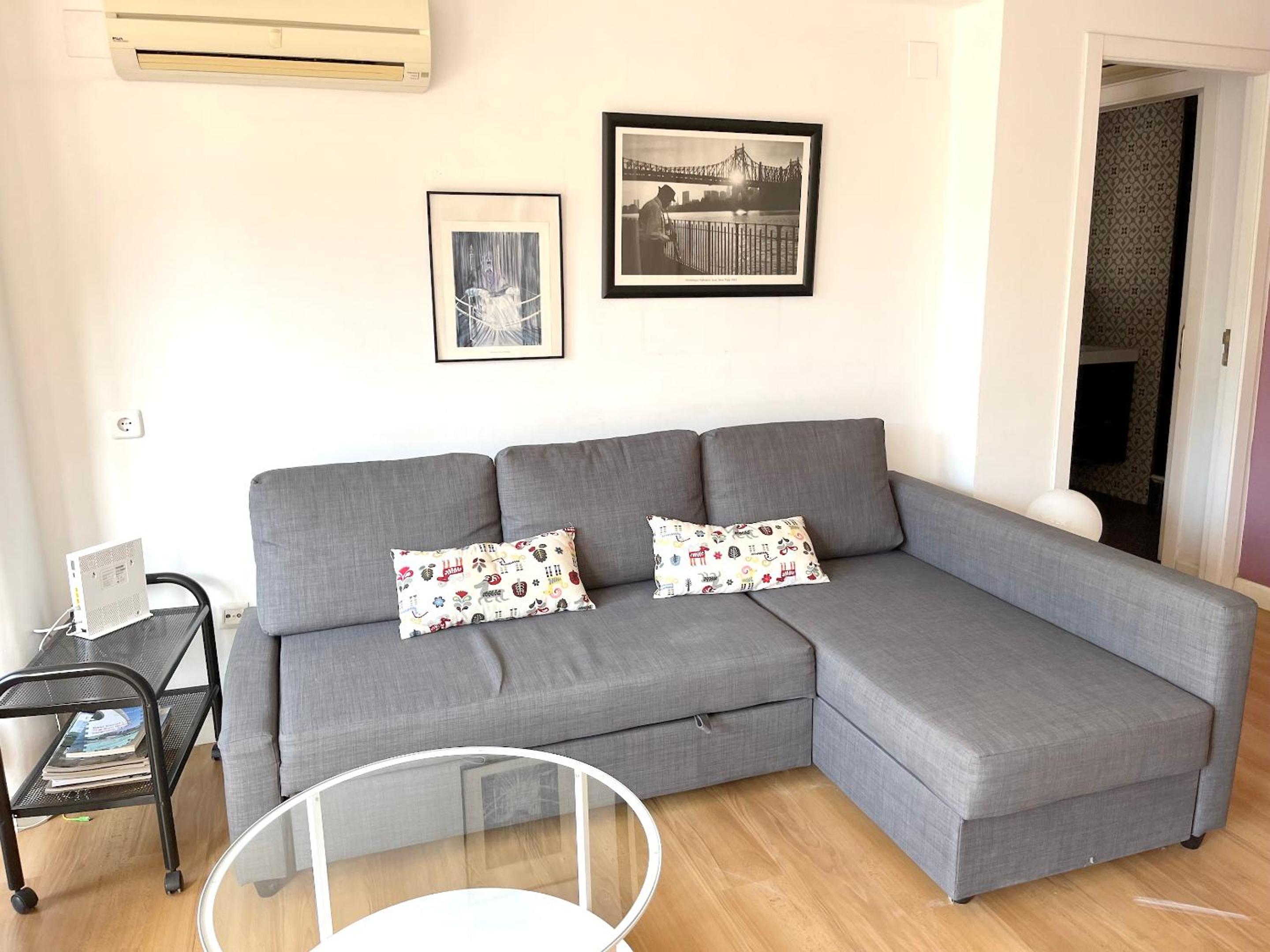 Spacious apartment in Valencia 90 m² with shared garden view 5