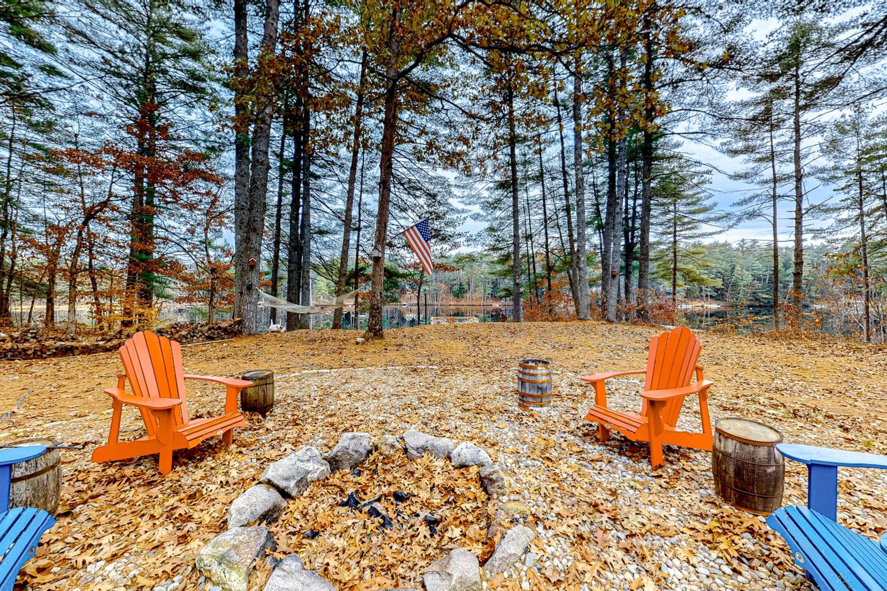 Dock! Dog-Friendly Lakefront Gem in Southern Maine