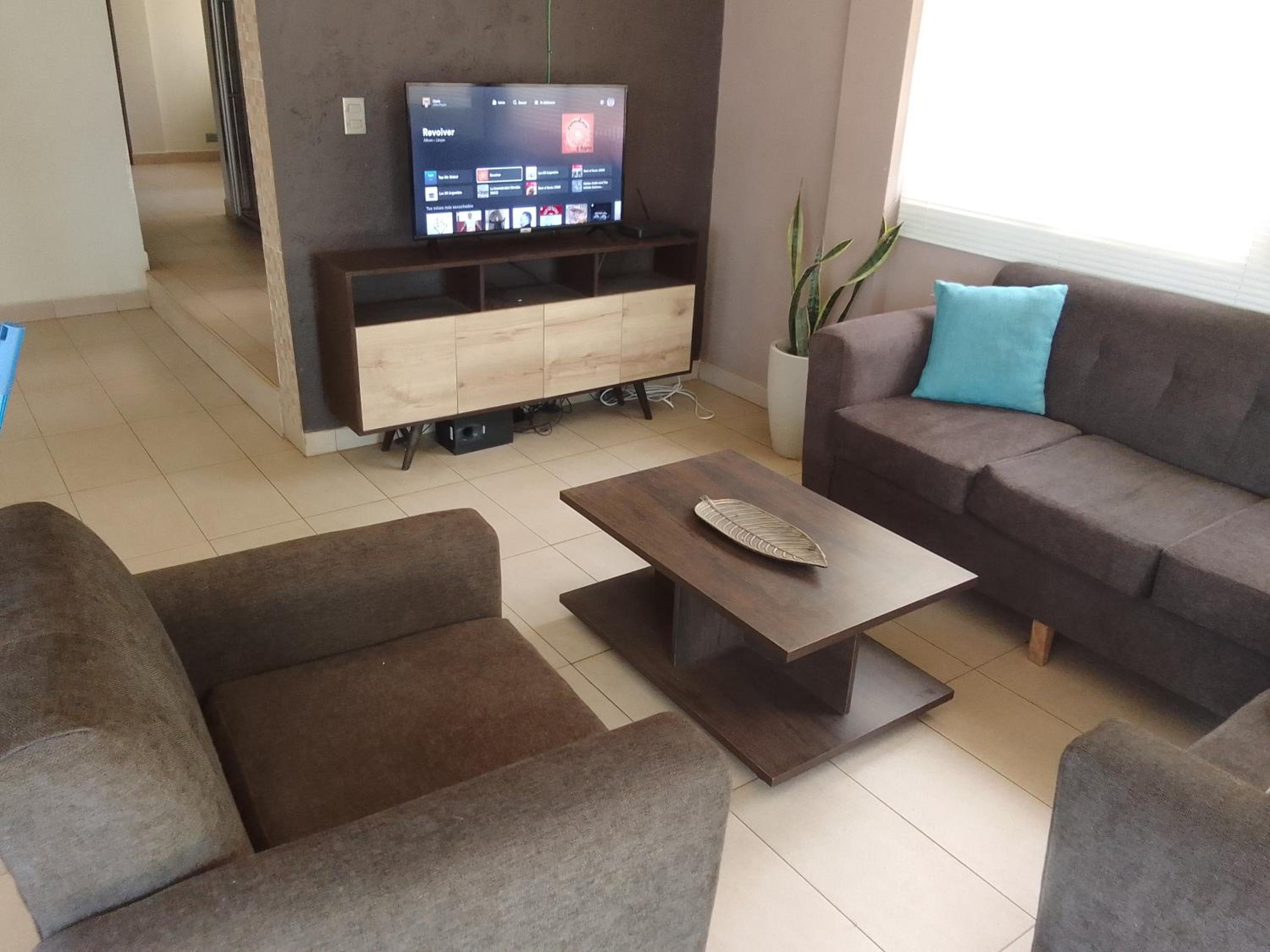 Linda casa de campo con todas las comodidades de la ciudad