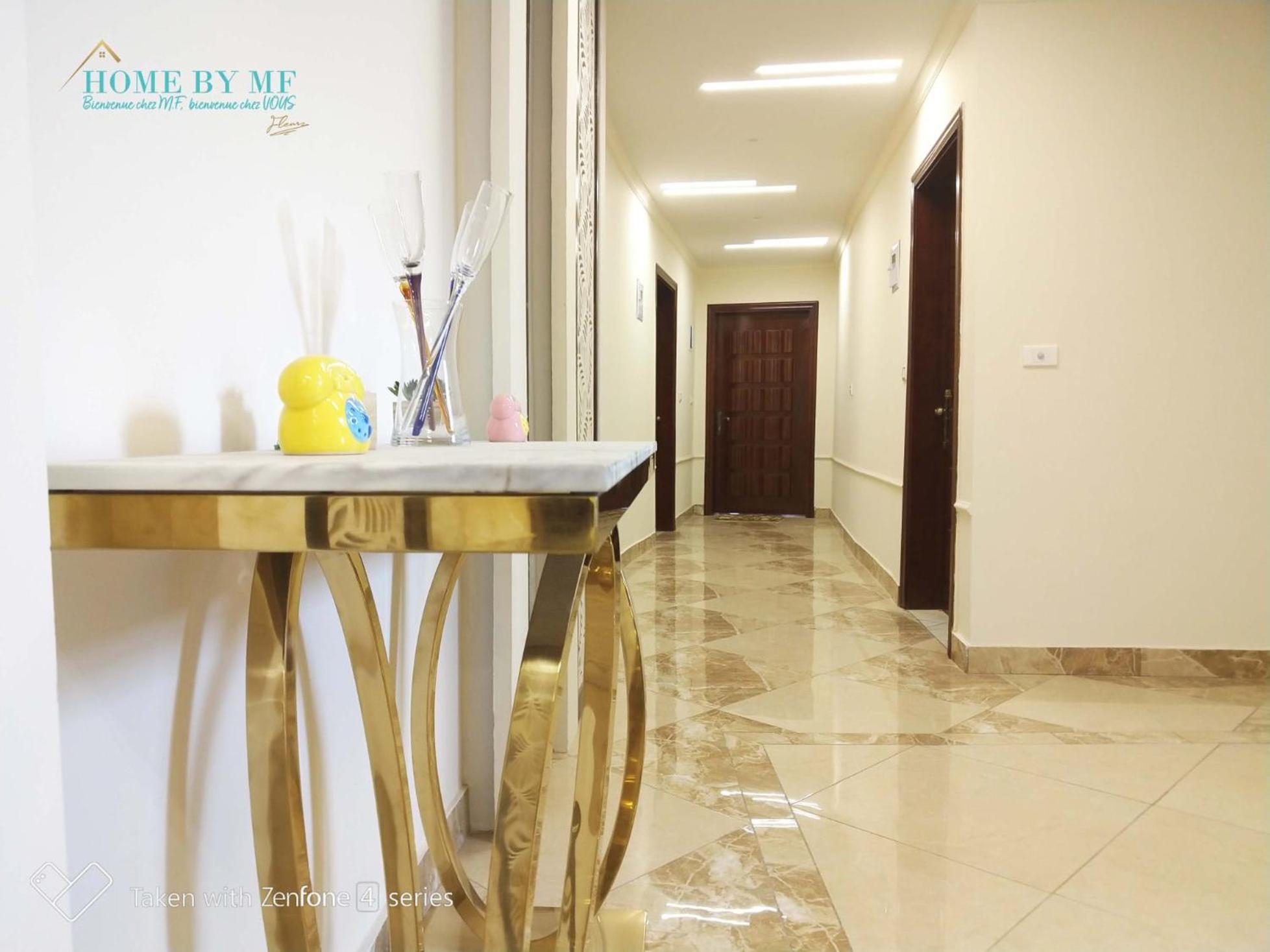 Magnifique 2P près de Touristique voyage Elig-Essono Yaounde, wifi groupe électrogène et parking