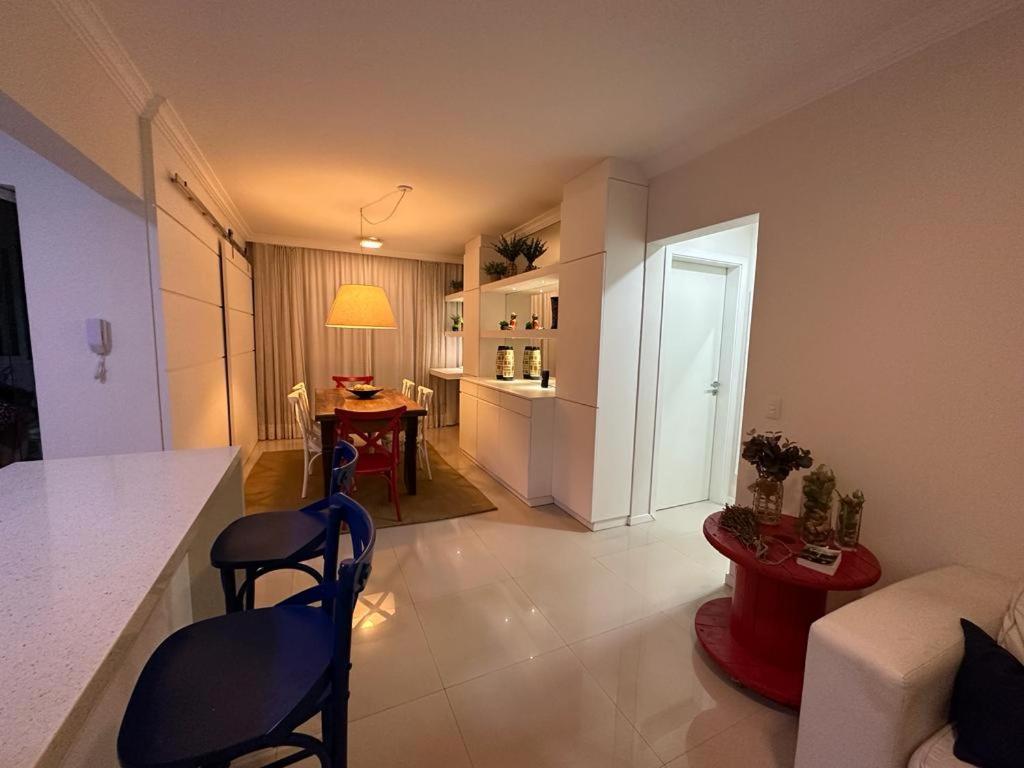 Excelente apartamento Balneário Camboriú