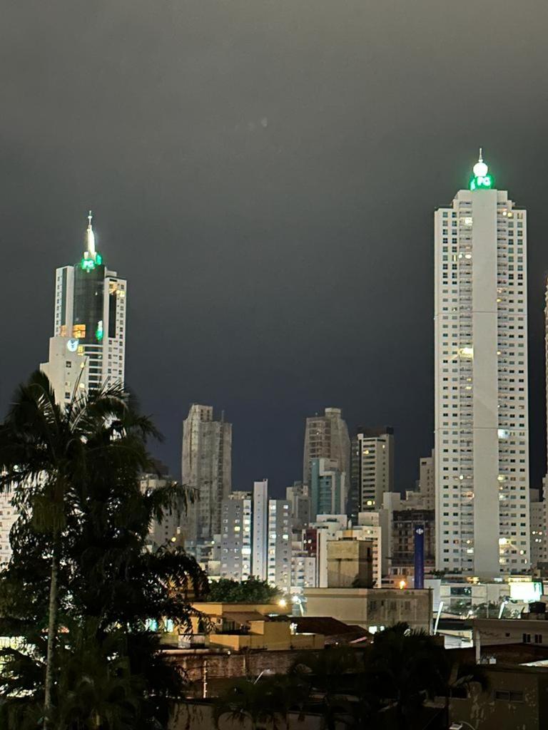 Excelente apartamento Balneário Camboriú
