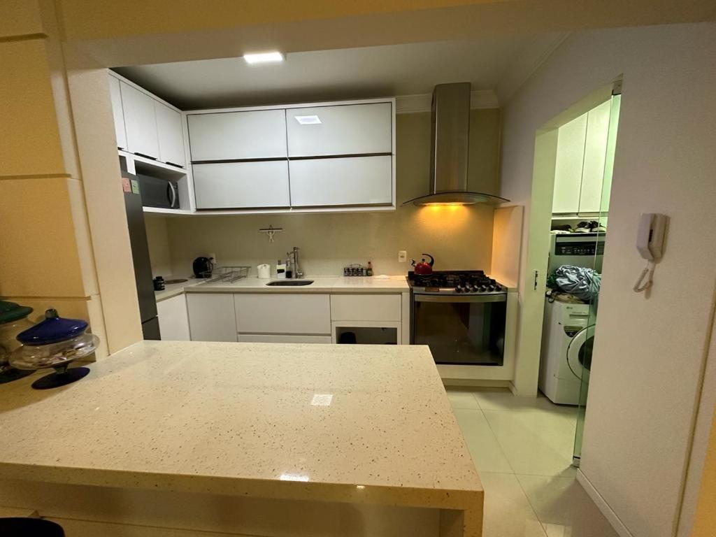 Excelente apartamento Balneário Camboriú