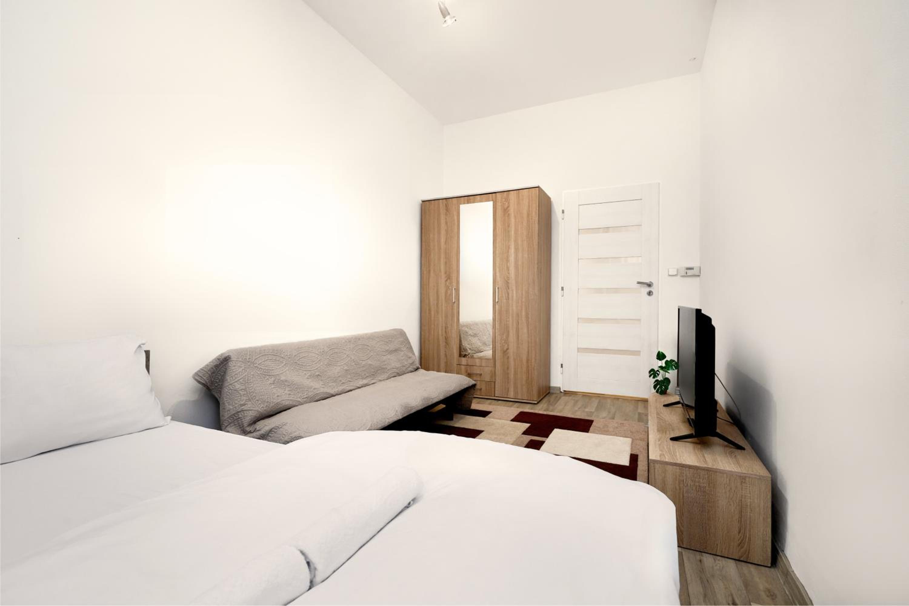 Cozy Charles Apartment