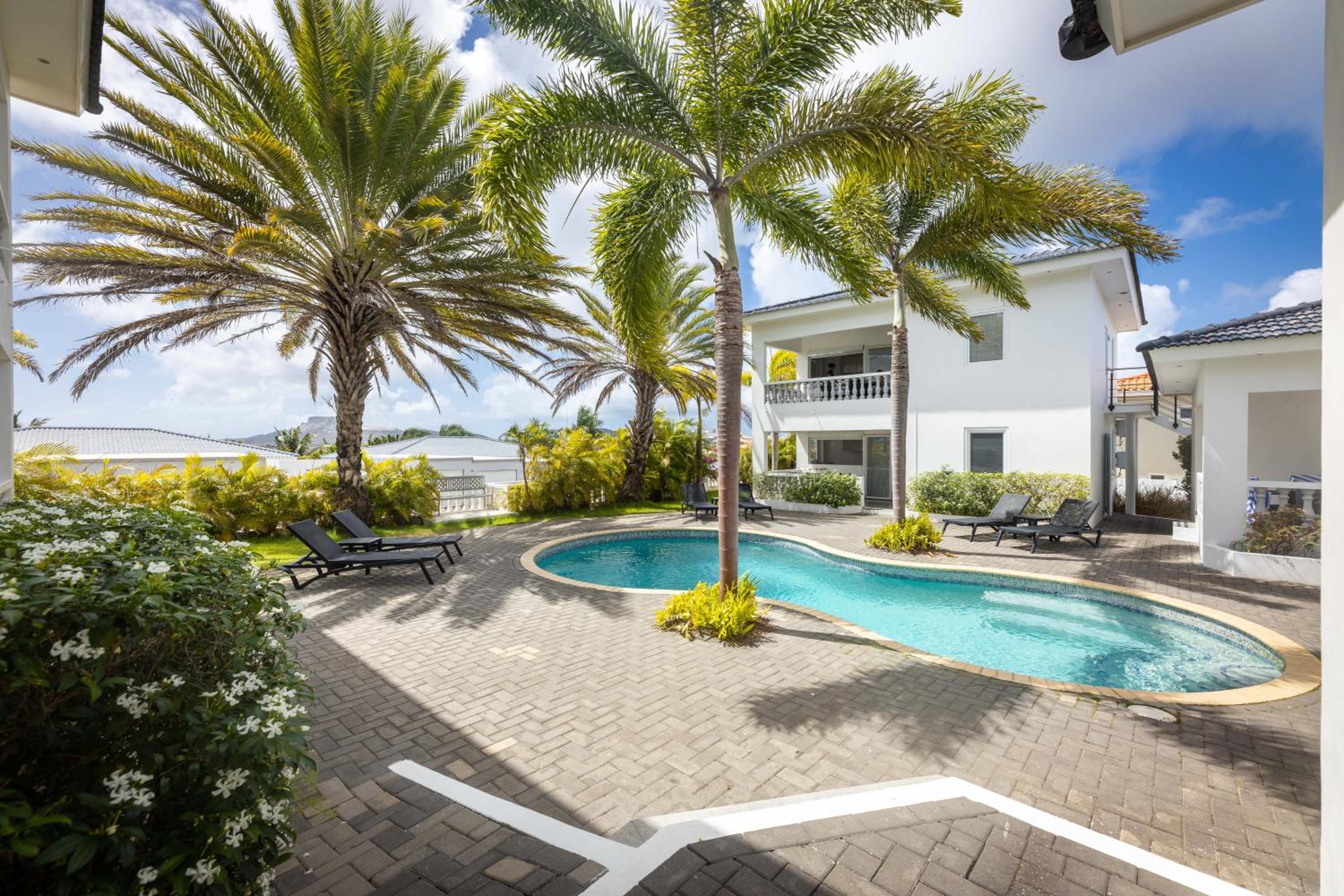 Palm Crest