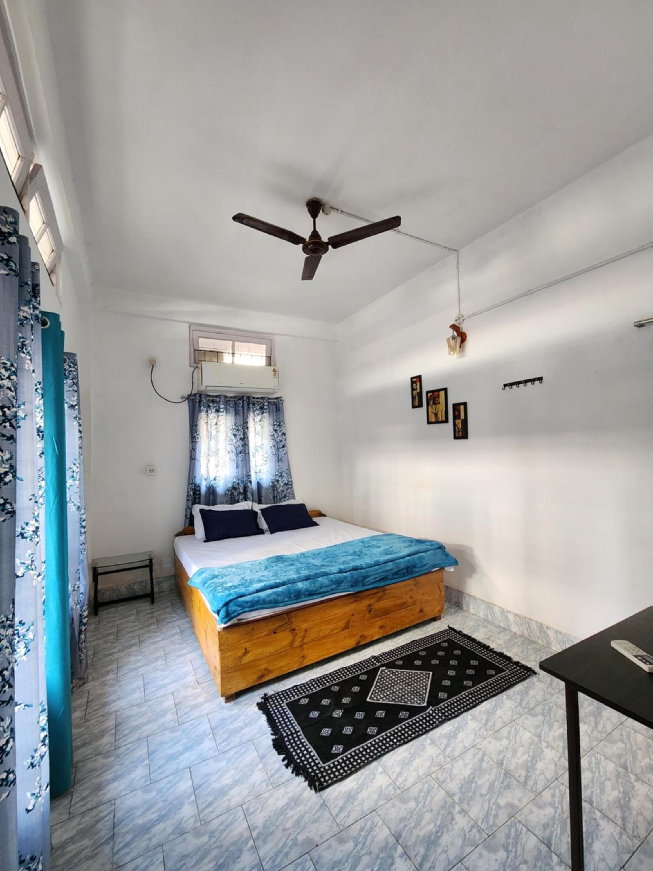 Bela's Homestay, AC Rooms with Kitchen and dining area view 4