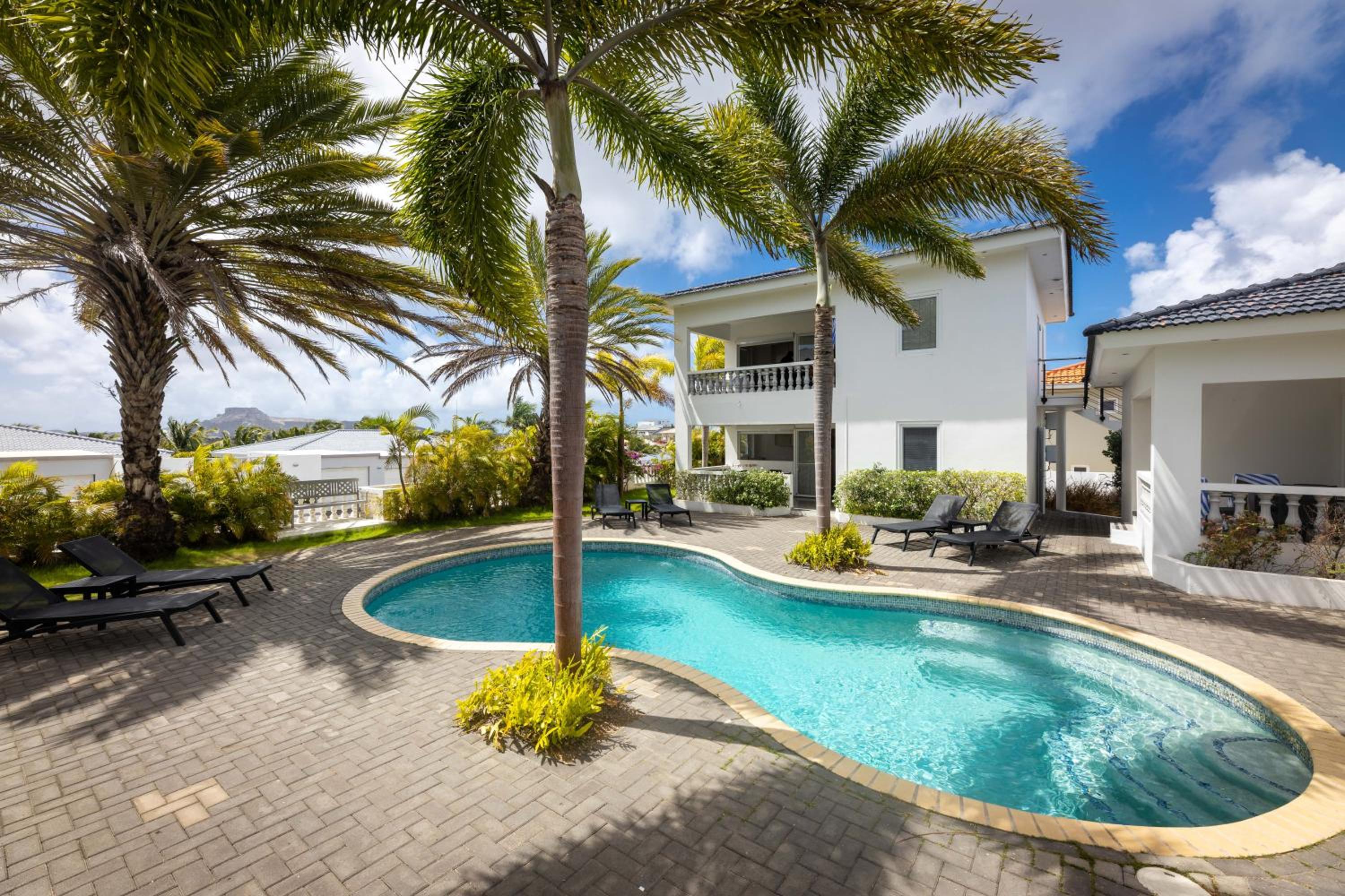 Palm Crest