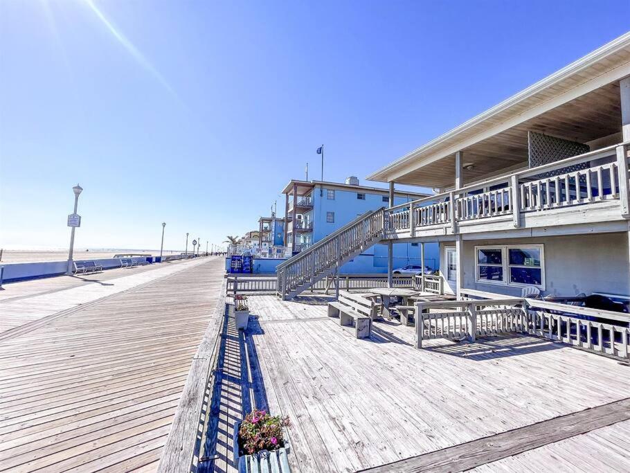 Ocean front * Boardwalk * Private Balcony view 4