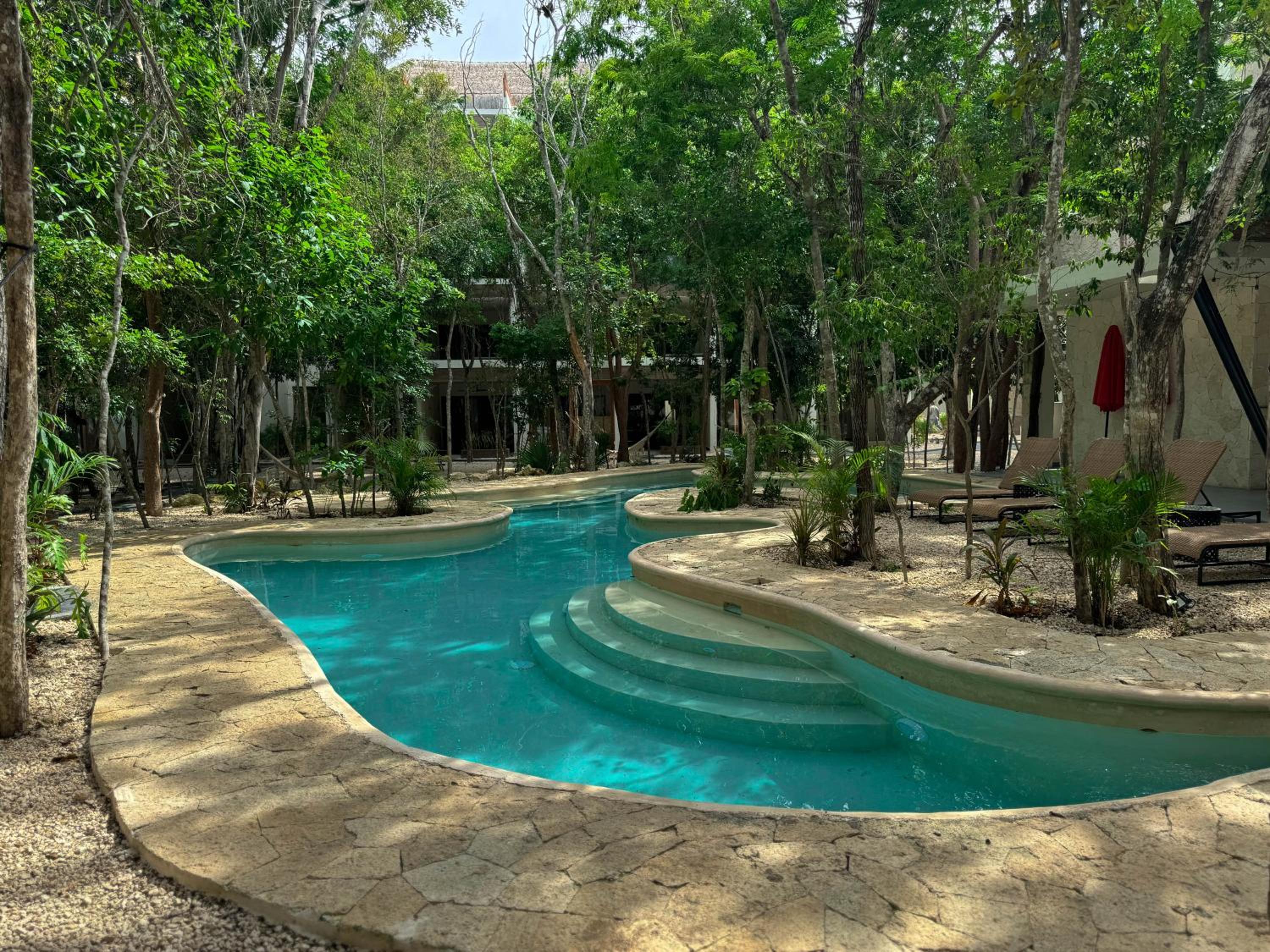 CHARMING ONE BEDROOM PENTHOUSE WITH PRIVATE POOL BY SANDY POWERFUL view 3