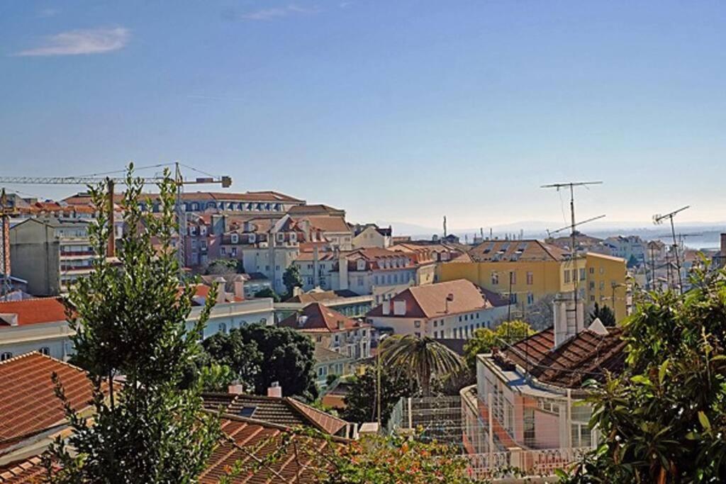 PEN-ARTS Modern & Stylish Apartment in Príncipe Real! Near Bairro Alto & City Center