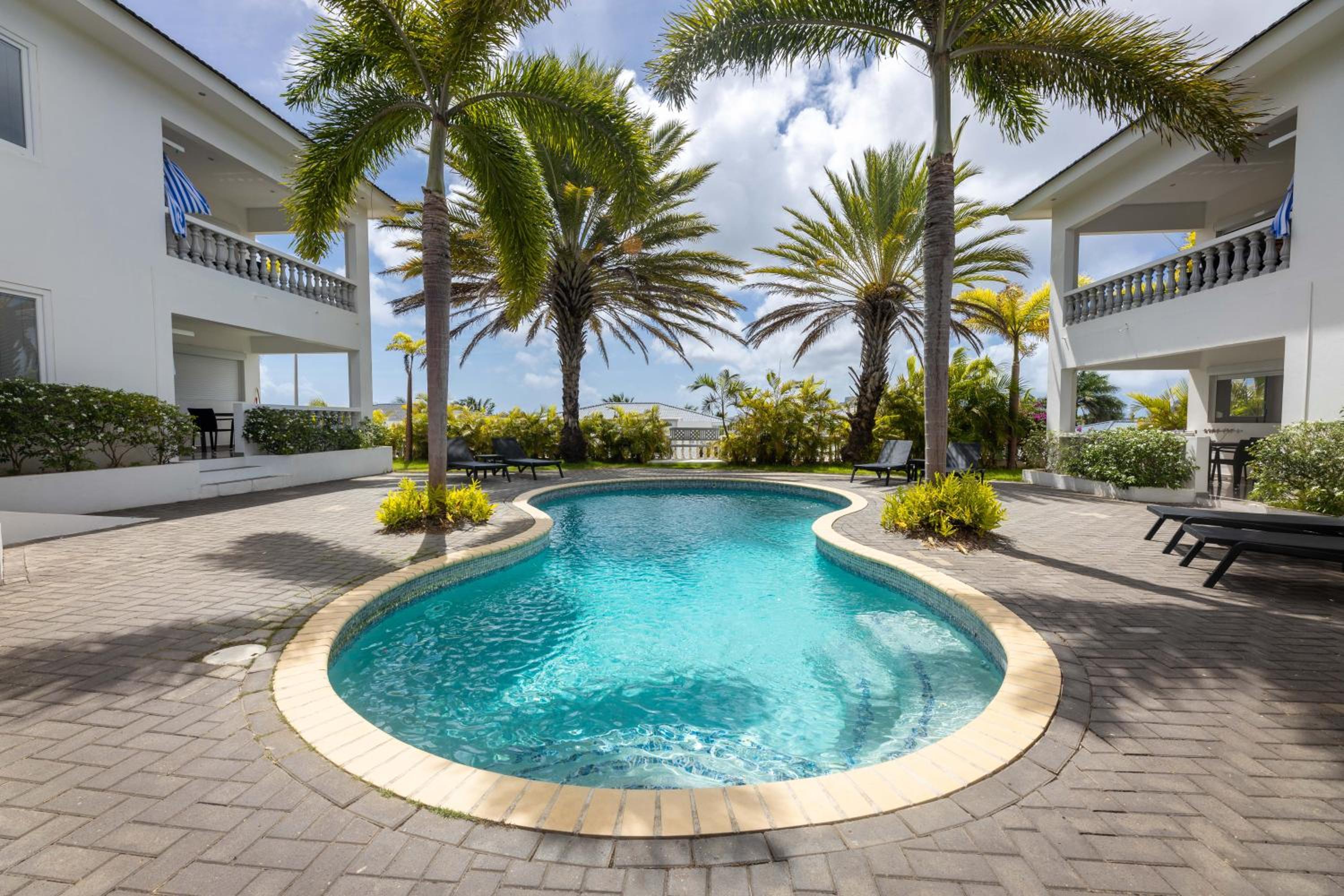 Palm Crest