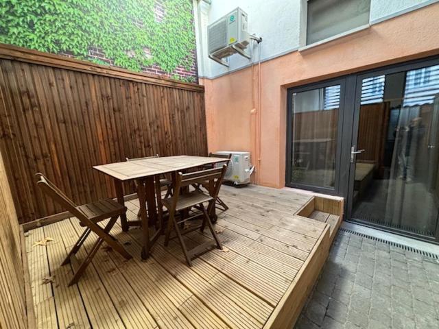 outdoor BBQ area