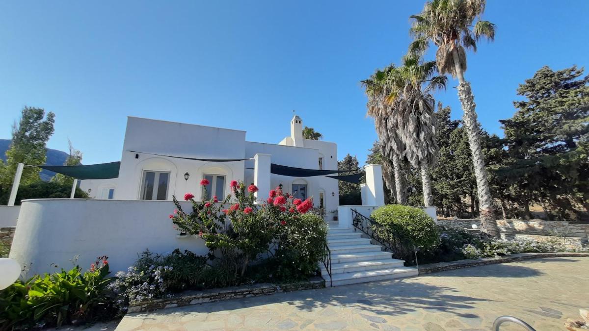 Villa Themis