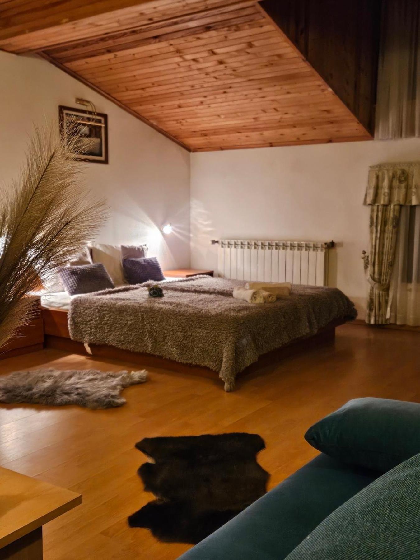 Guest House Karov - 2 Stars