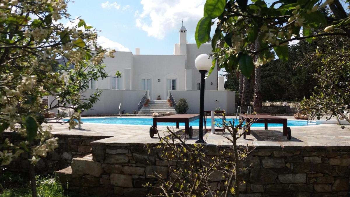 Villa Themis