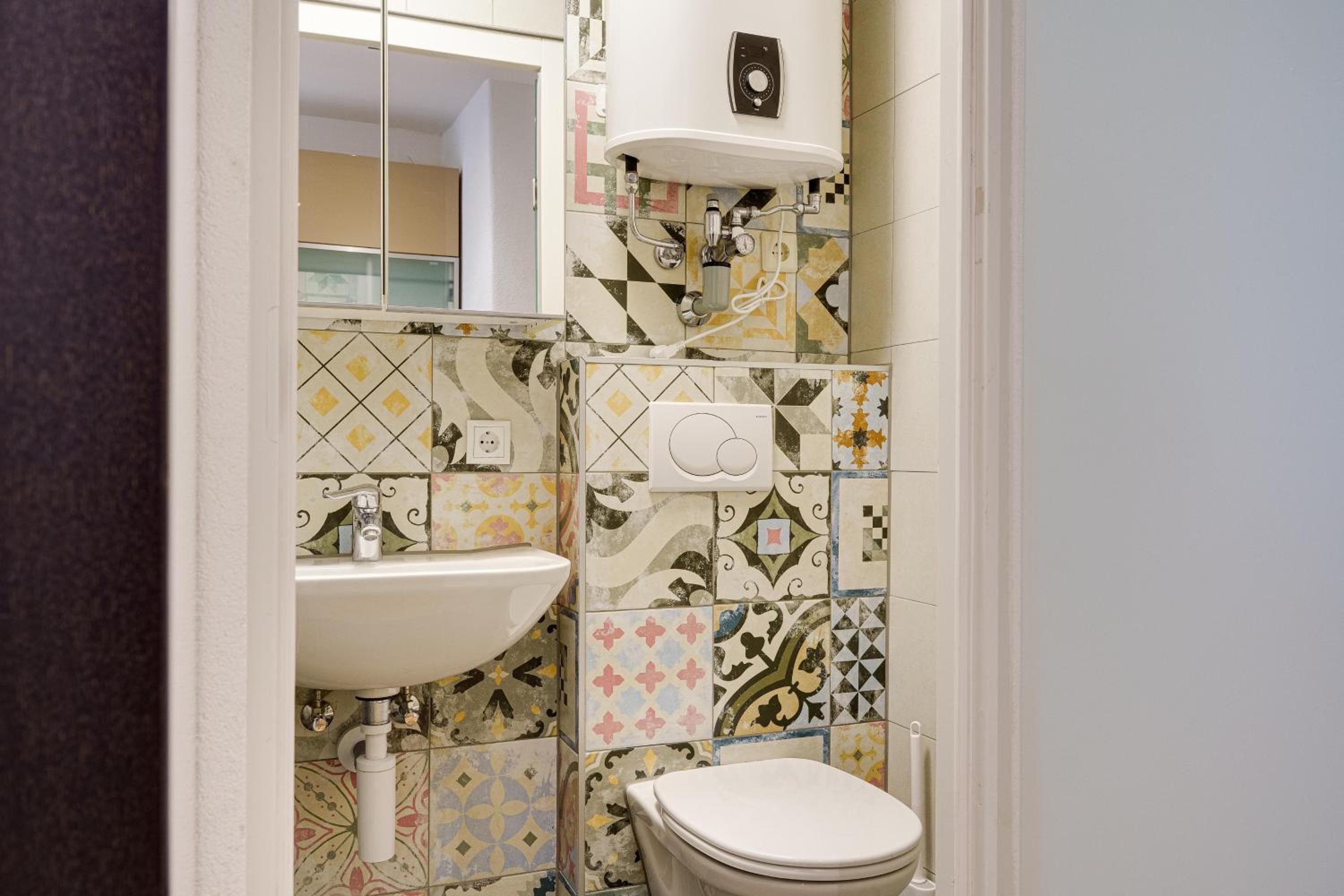 Micro Studio Apartment MINIMUM STAY 30 DAYS