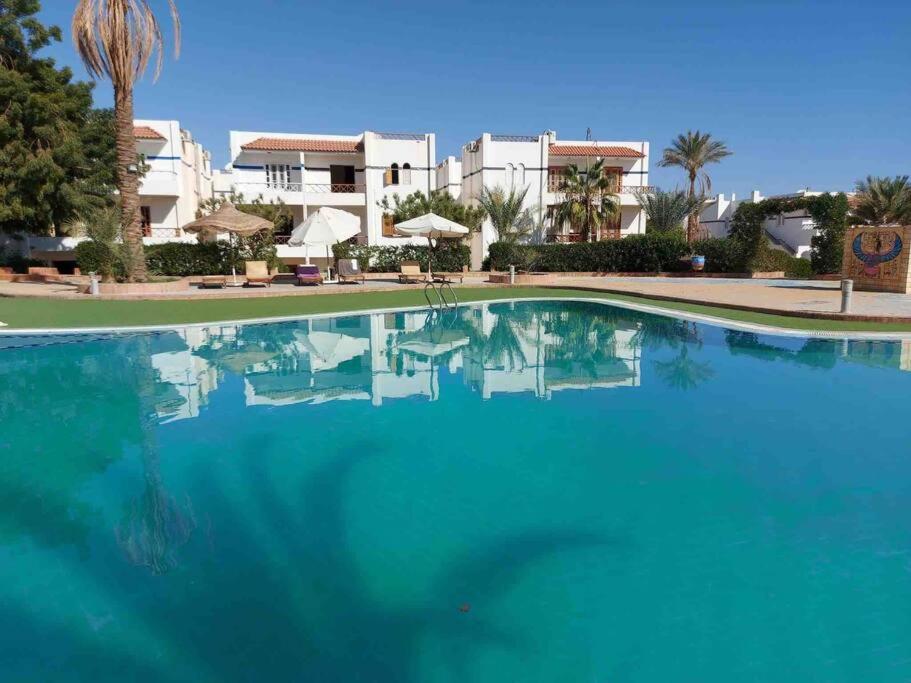 Rivera Resort Flat - Pool View & Free WiFi
