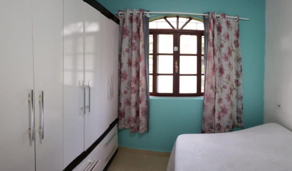 Casas agradáveis, sossego e muita natureza.