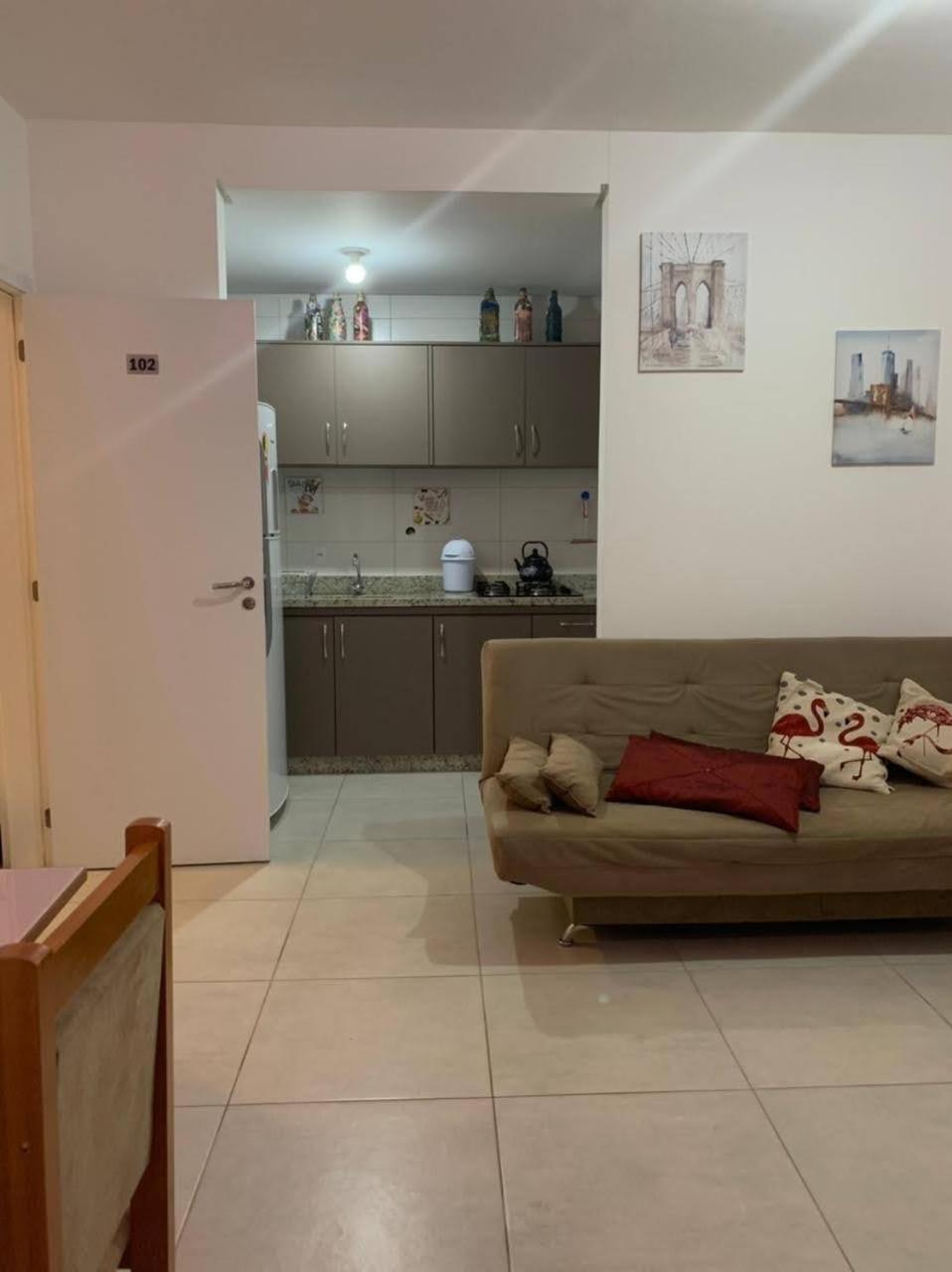 Apartamento 100m praia do Santinho