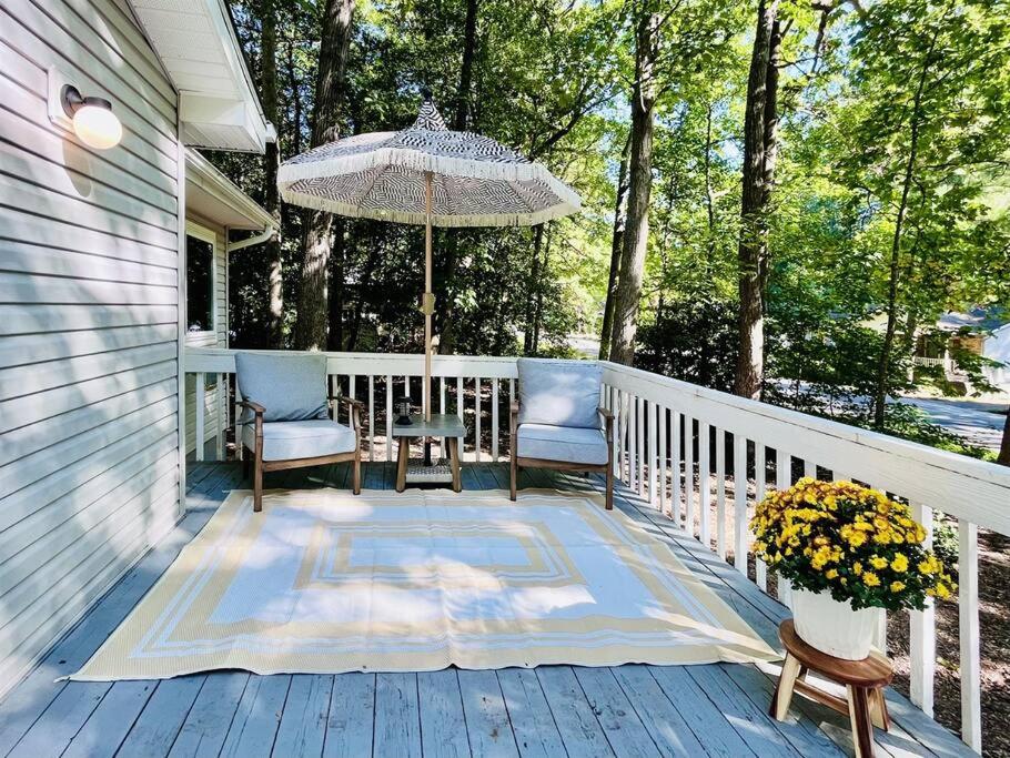 Cozy Ocean Pines Cottage view 4
