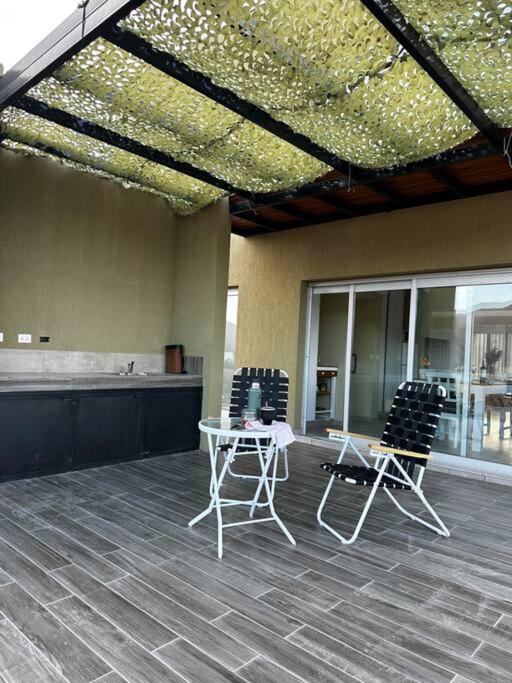 Villamagna, casa en Potrerillos