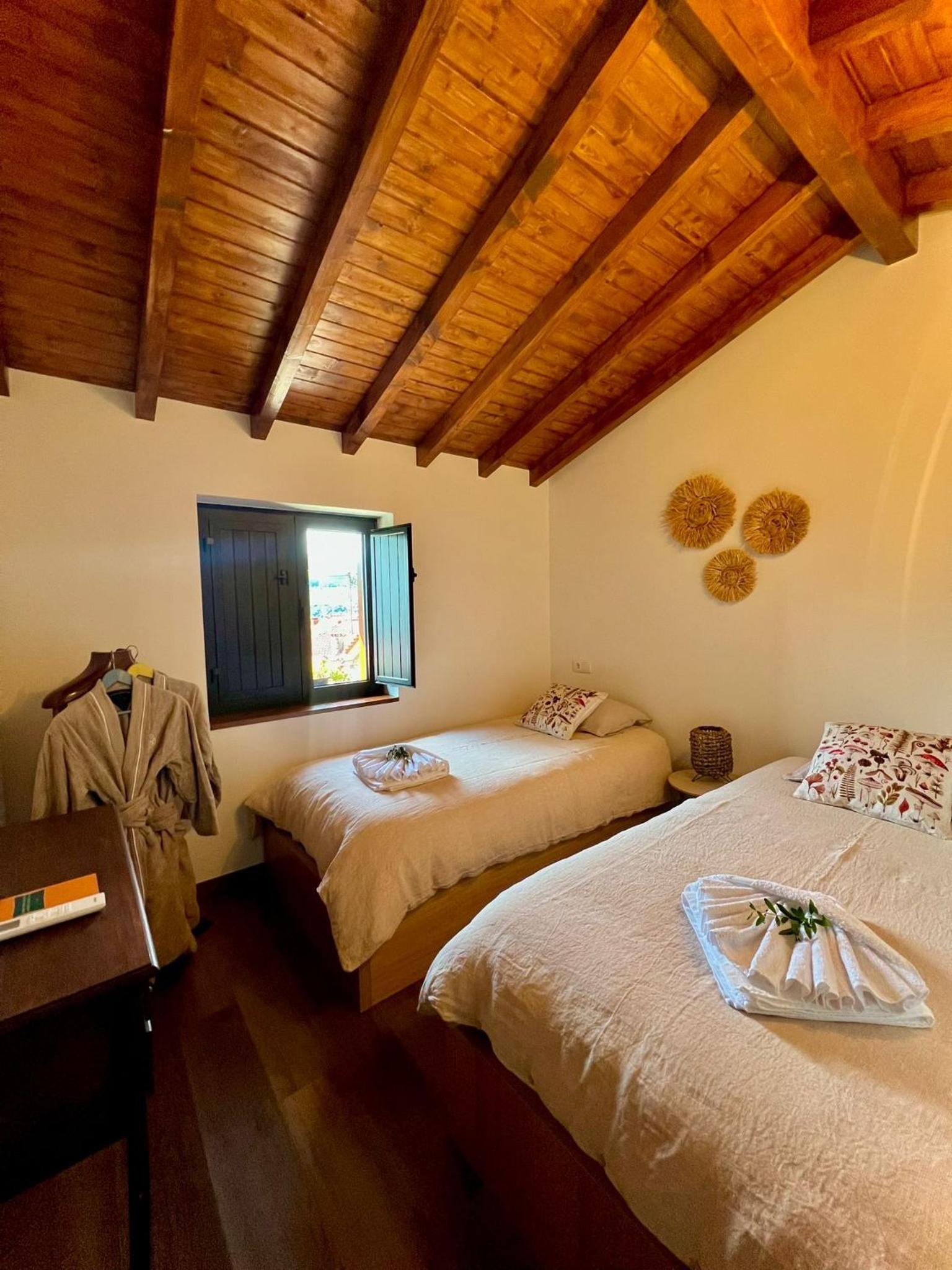Pura Vida Matos House view 5